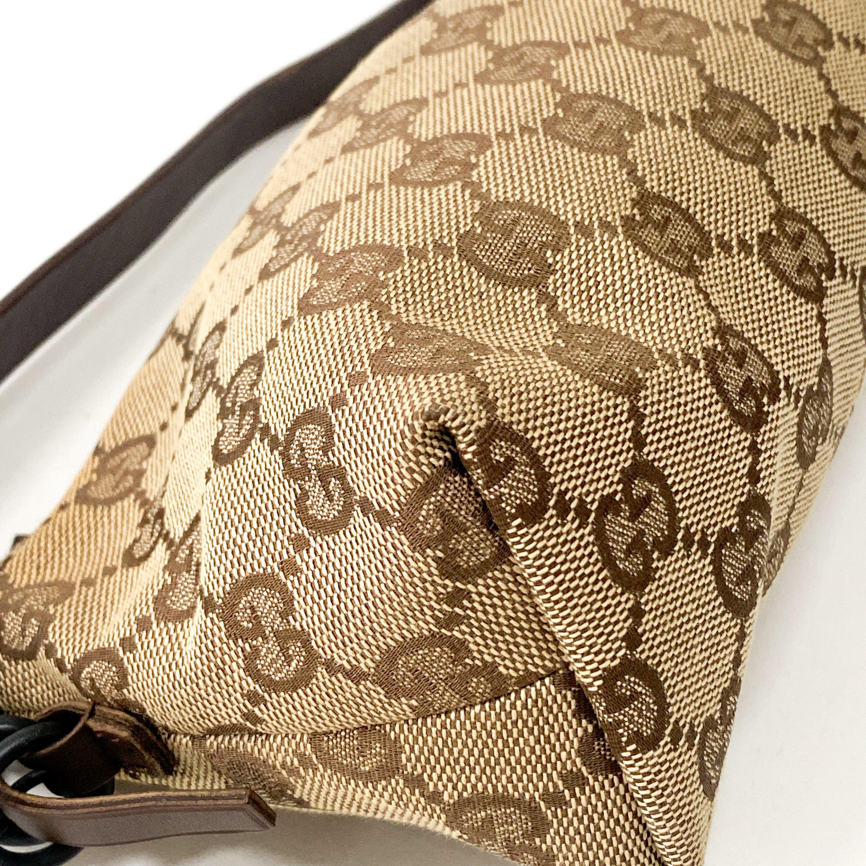 GG Canvas Pochette Accesories Shoulder Bag