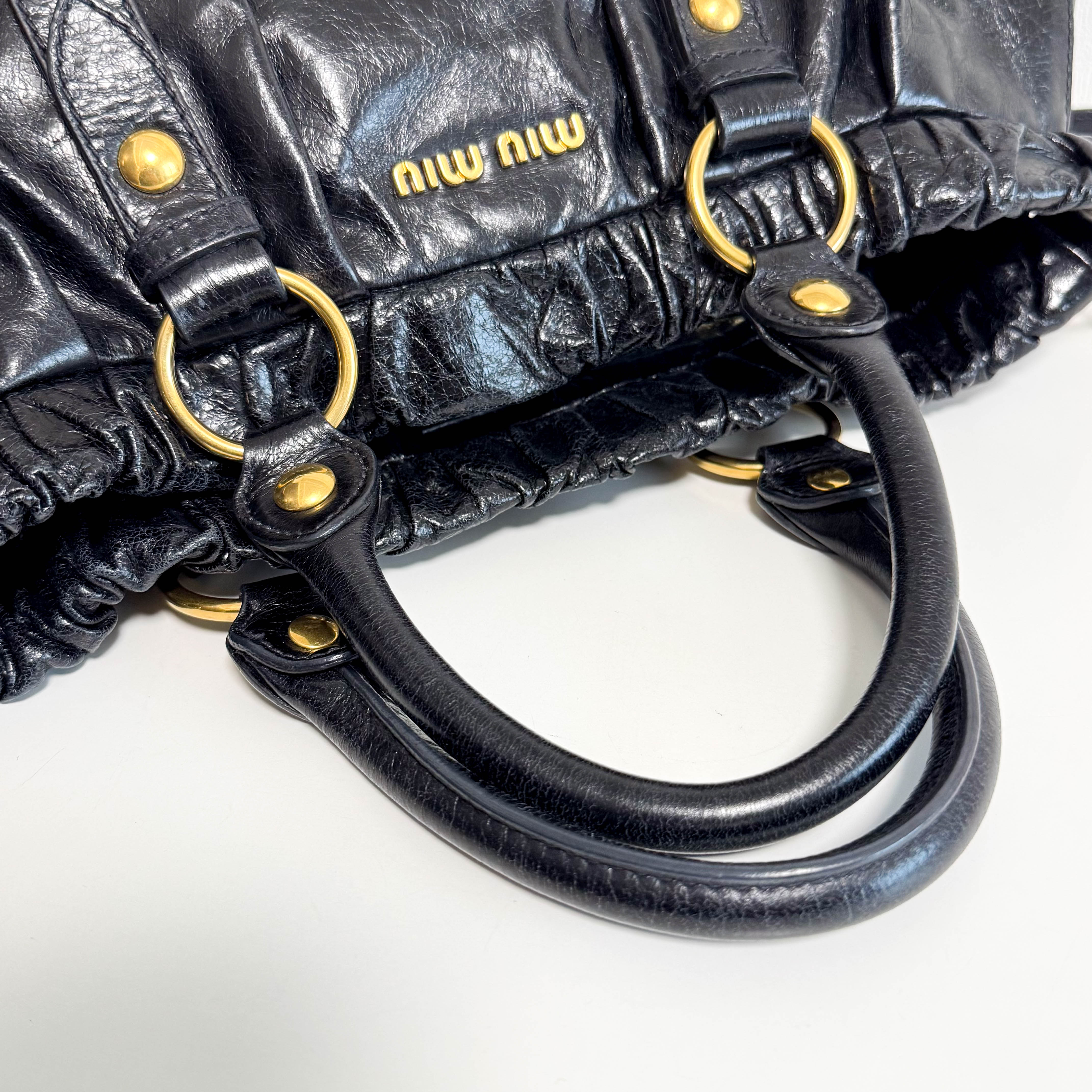 Vitello Black LM Leather Handbag Shoulder Bag