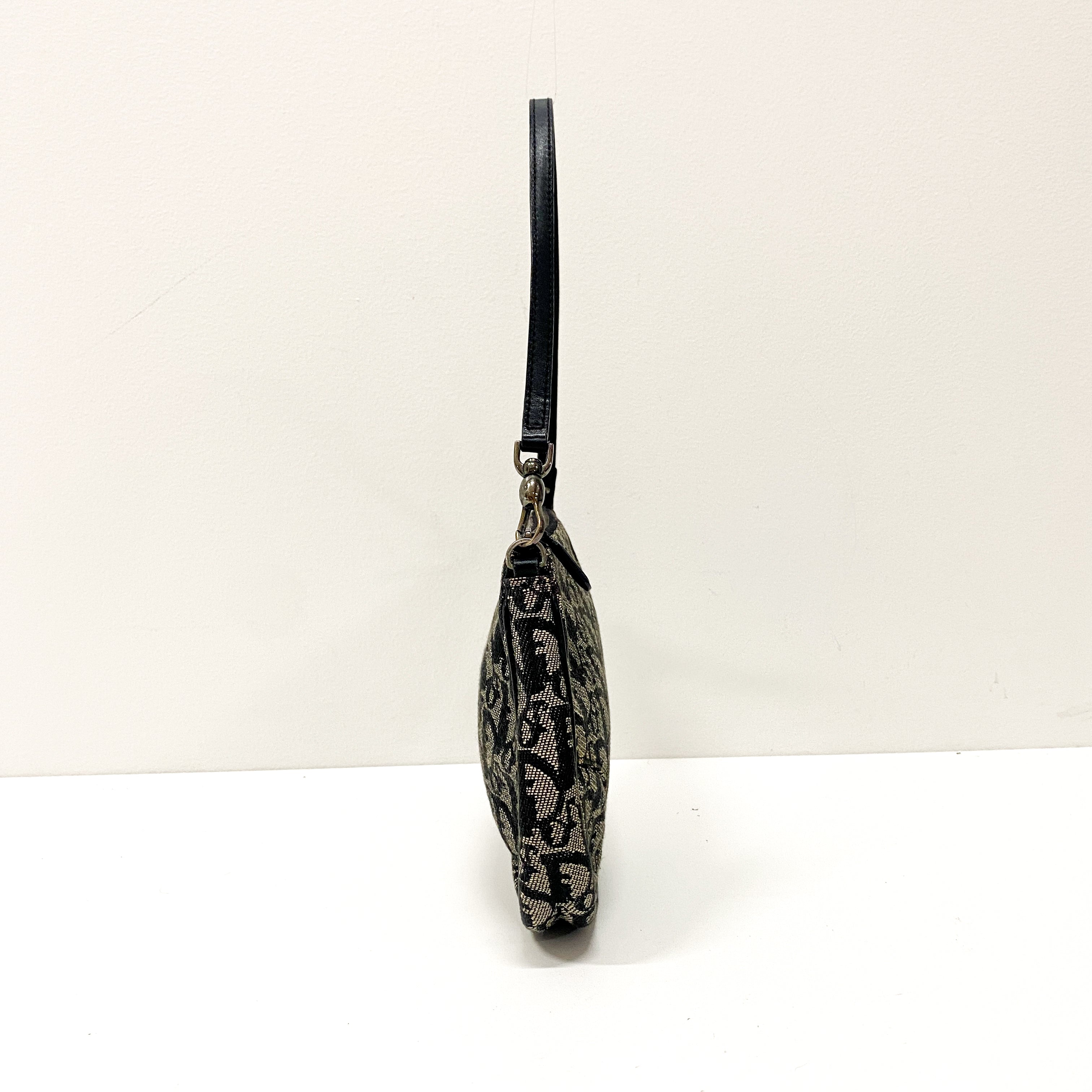 Trotter Saddle Canvas Bag