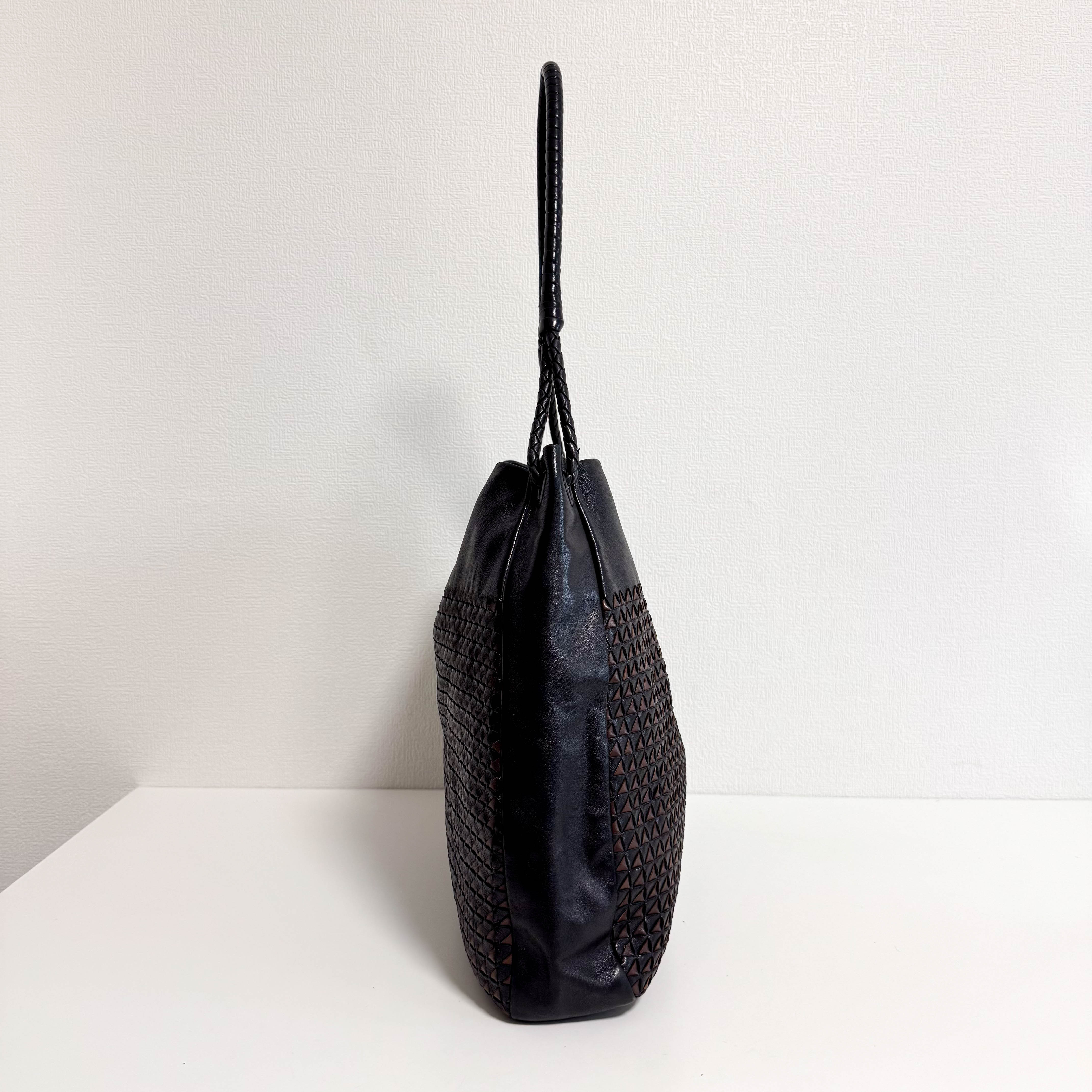 Intrecciato Brown Leather Hobo Shoulder Bag
