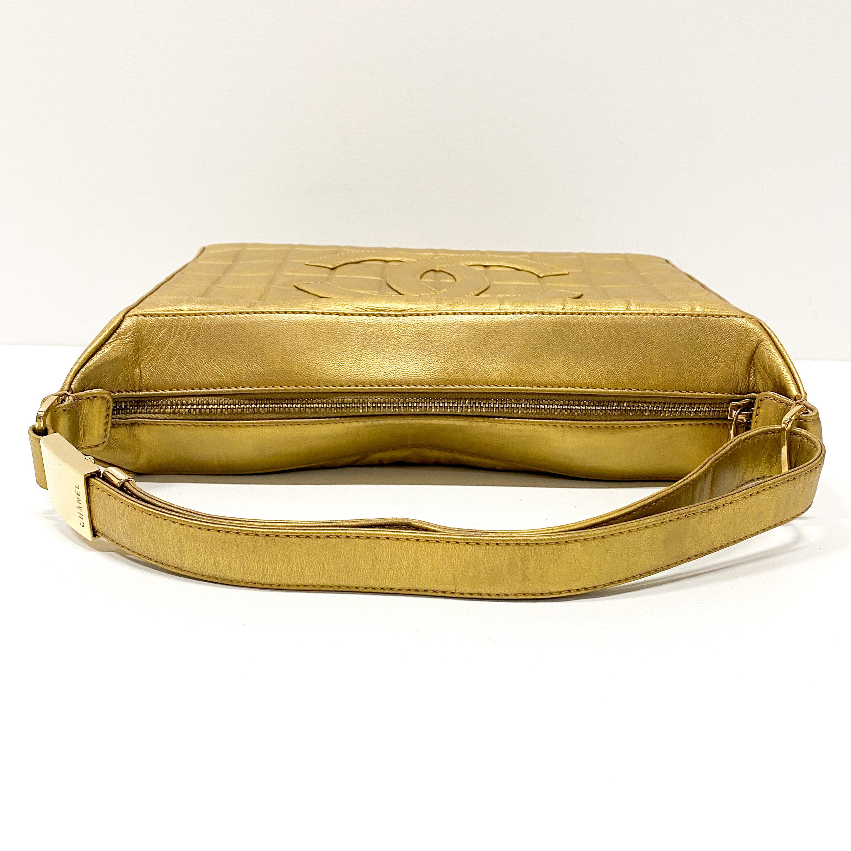 Chocolate Bar Metal Gold Lambskin Shoulder Bag