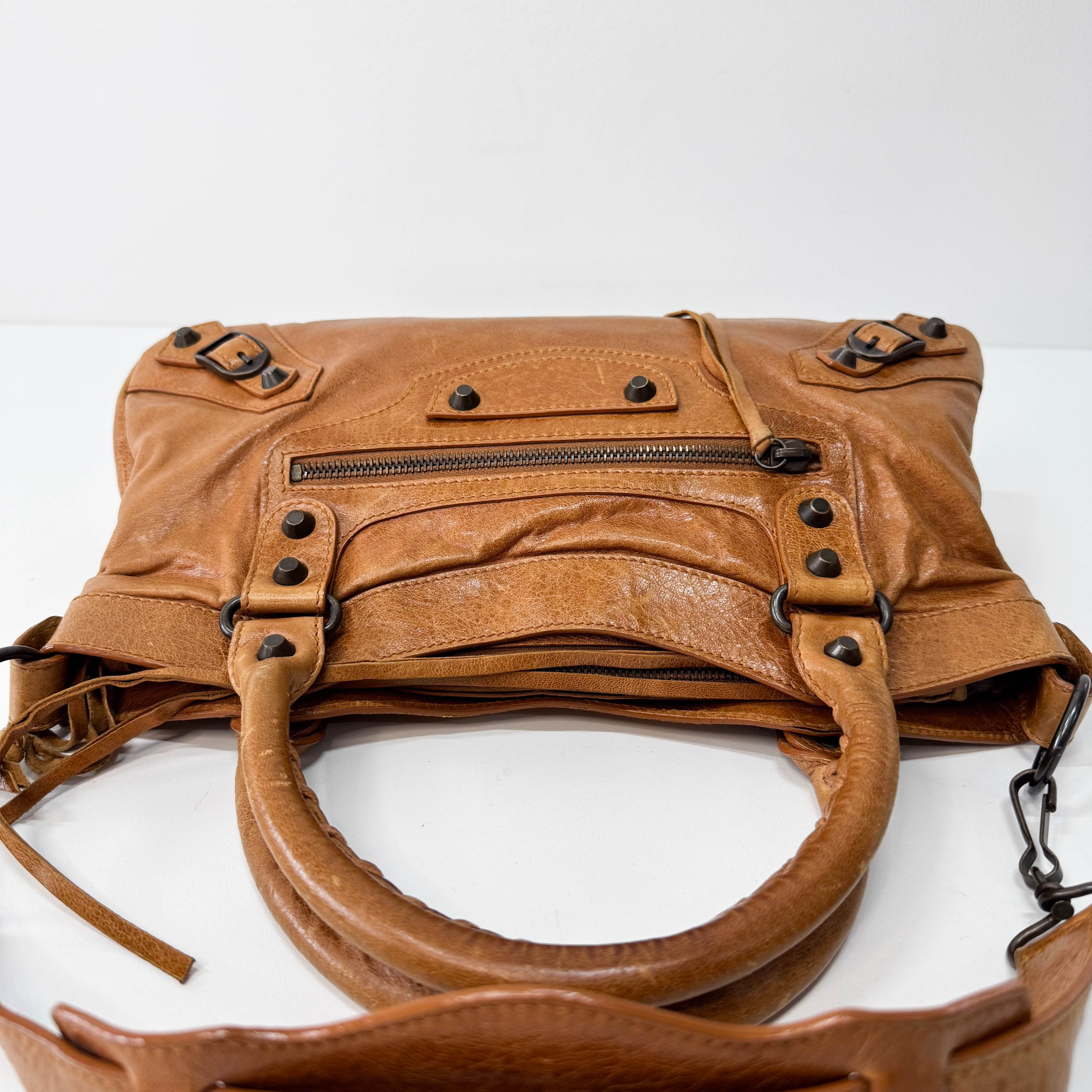 Le City Brown Leather Shoulder Bag