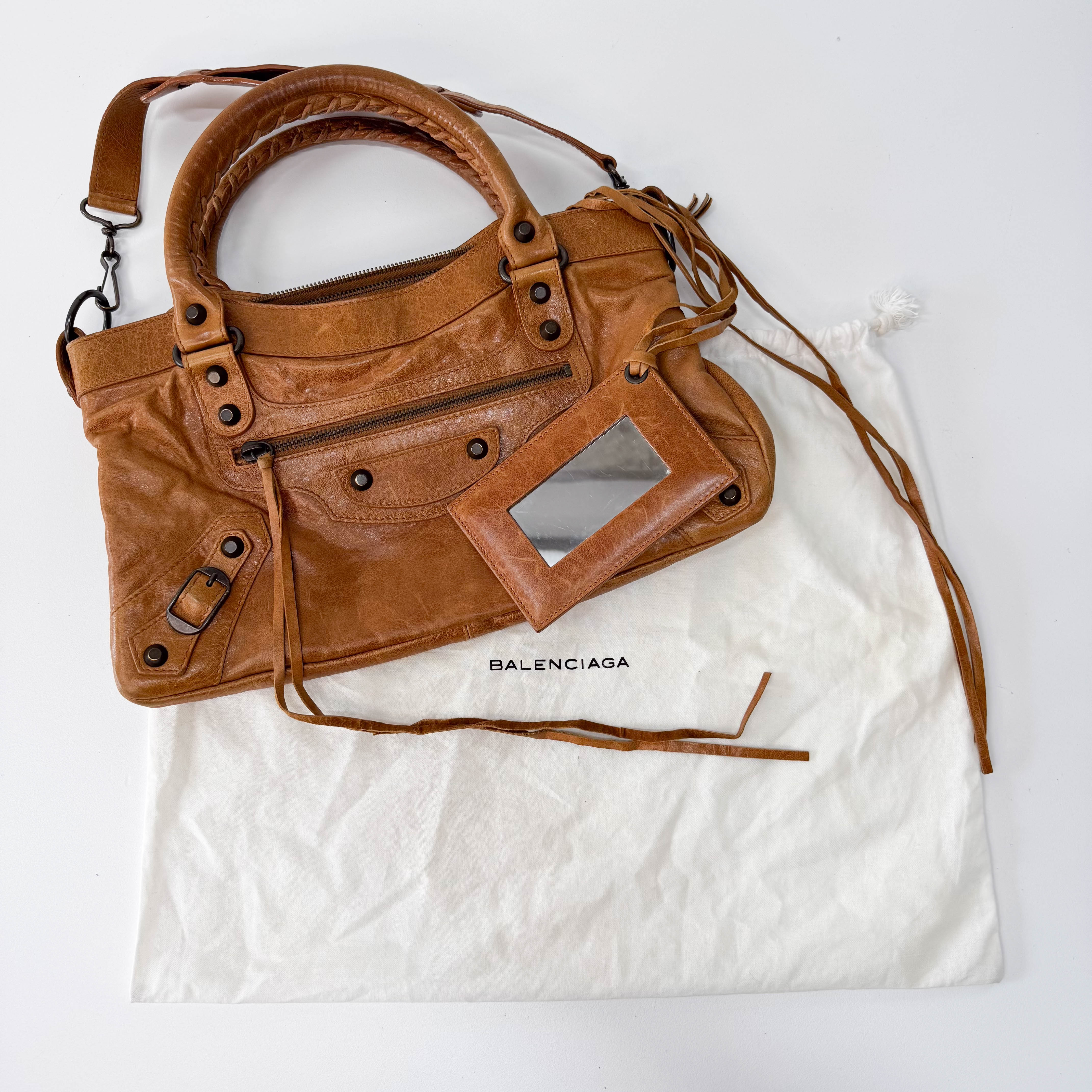 Le City Brown Leather Shoulder Bag