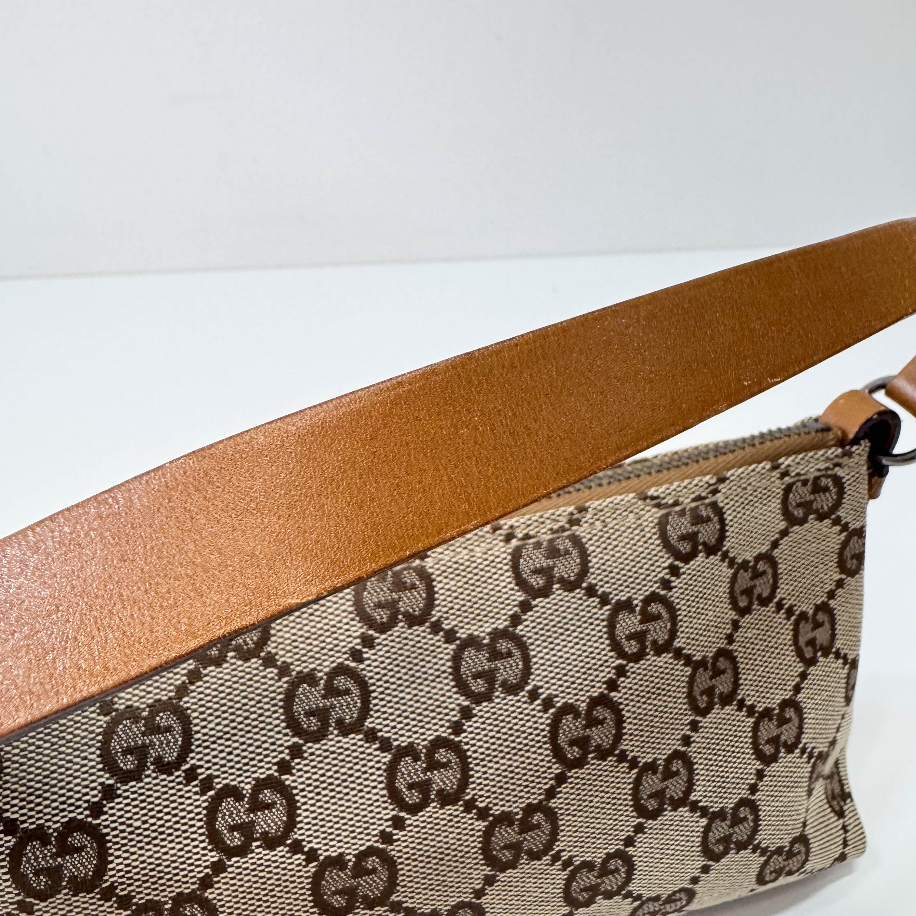 GG Canvas Pouch Shoulder Bag