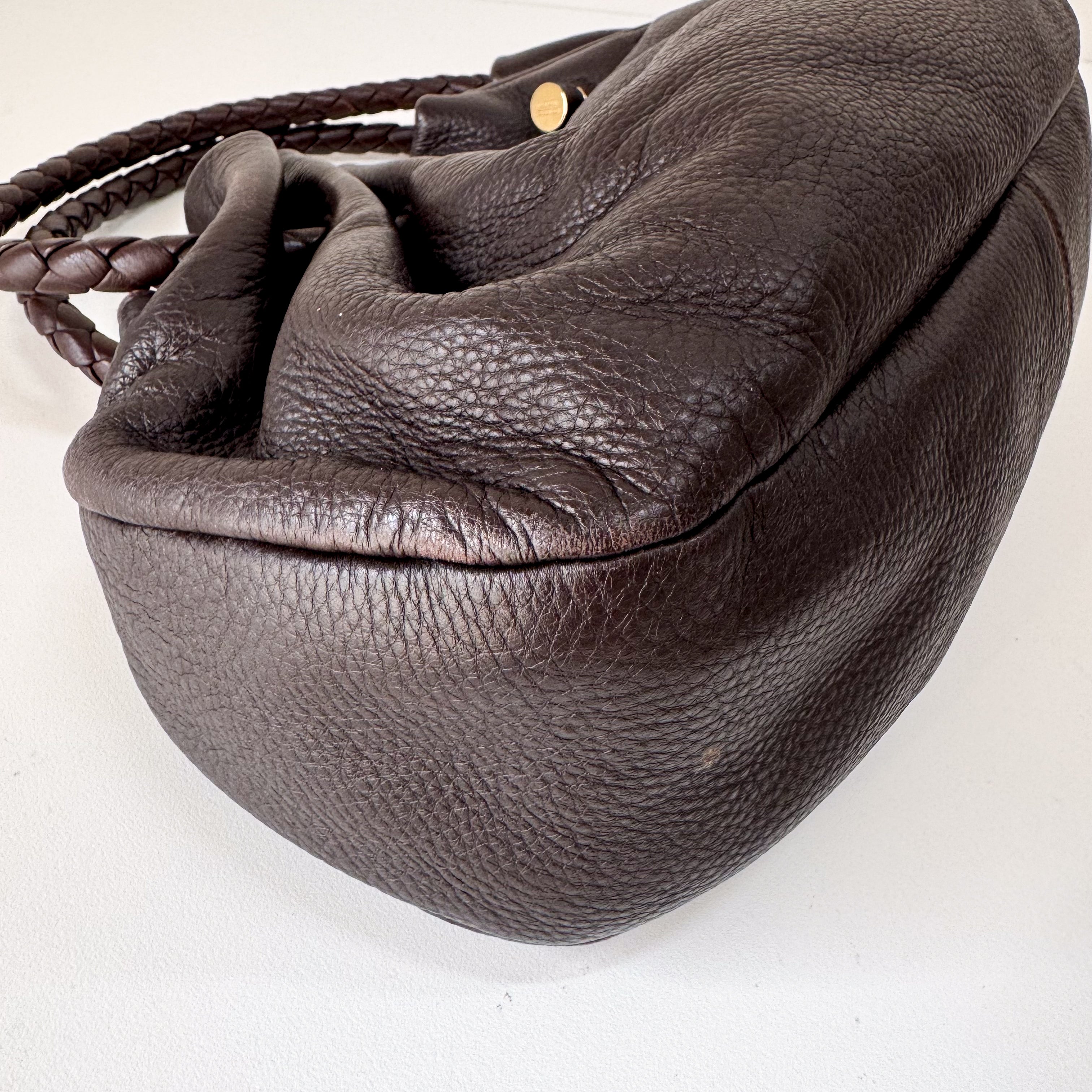 Intrecciato Brown Drawstring Leathe Shoulder Bag