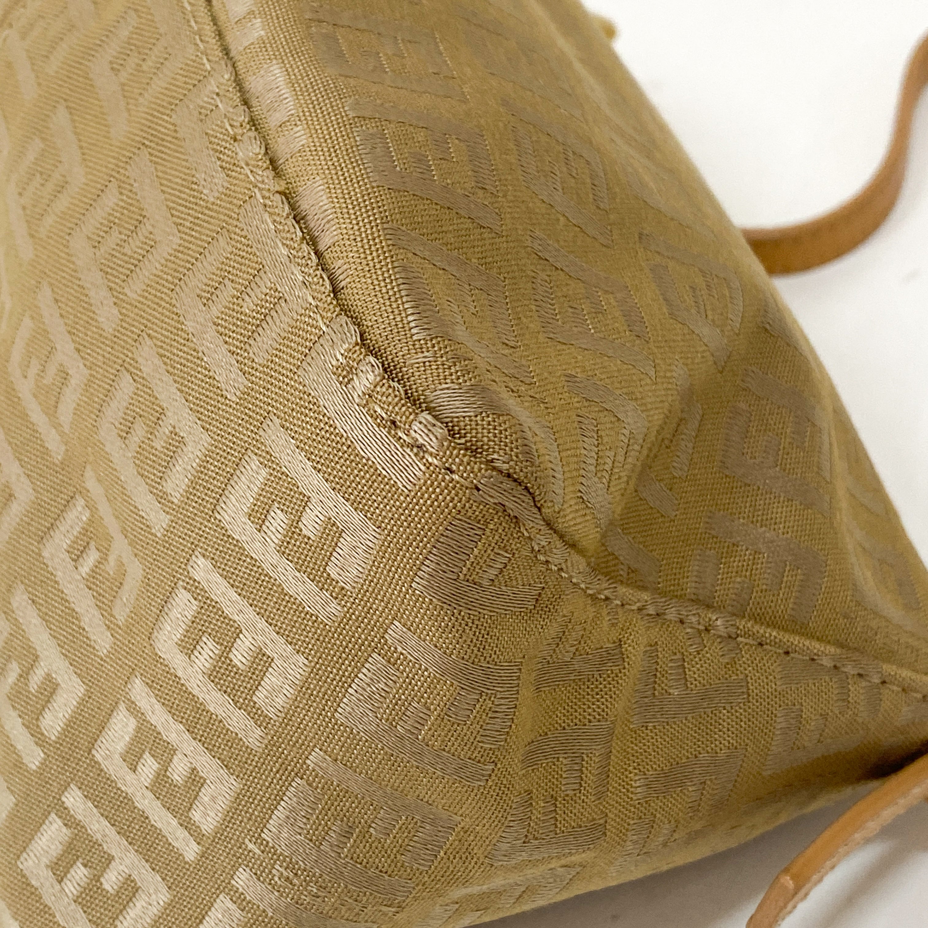 Mini Mamma Baguette Zuchinno Shoulder Bag