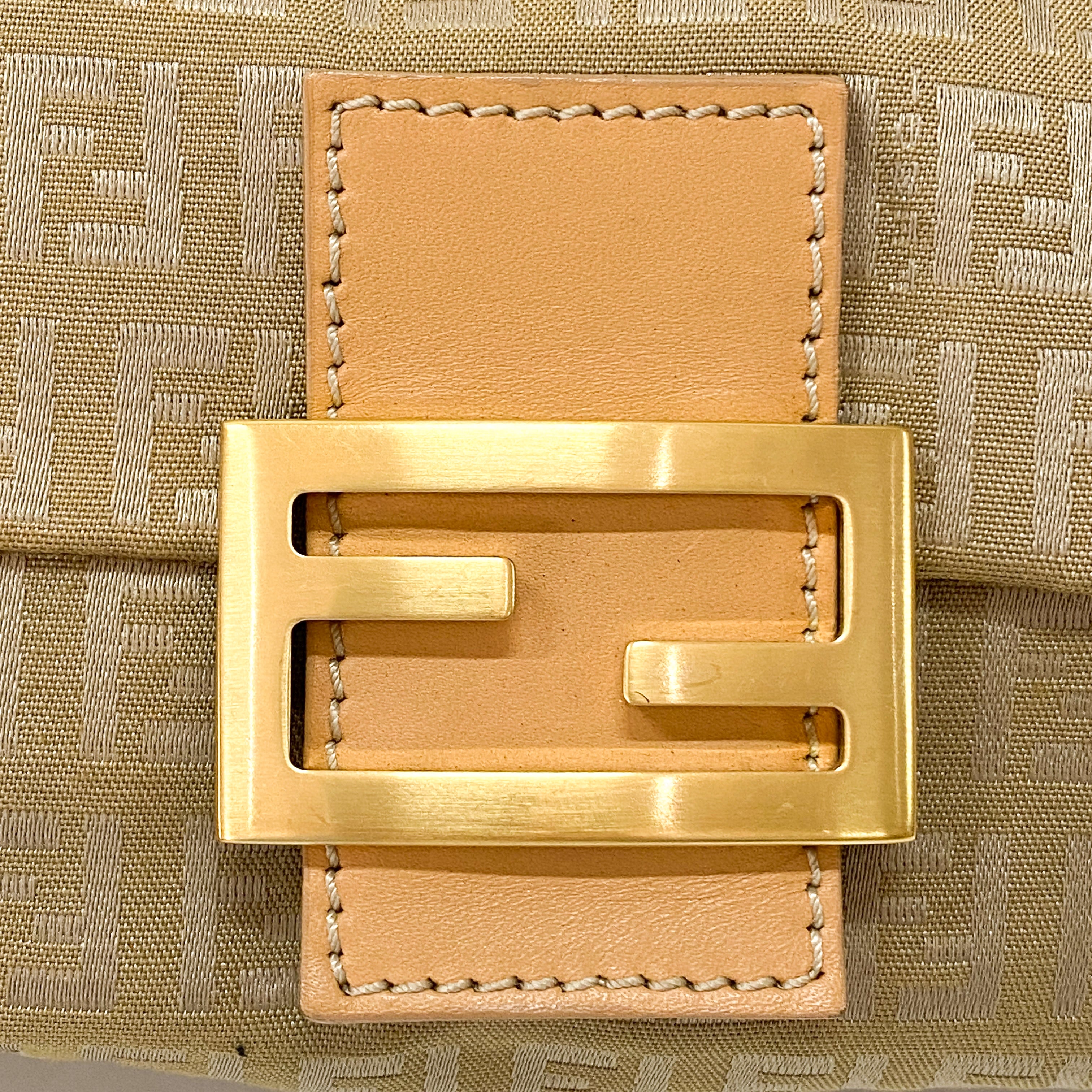 Mini Mamma Baguette Zuchinno Shoulder Bag