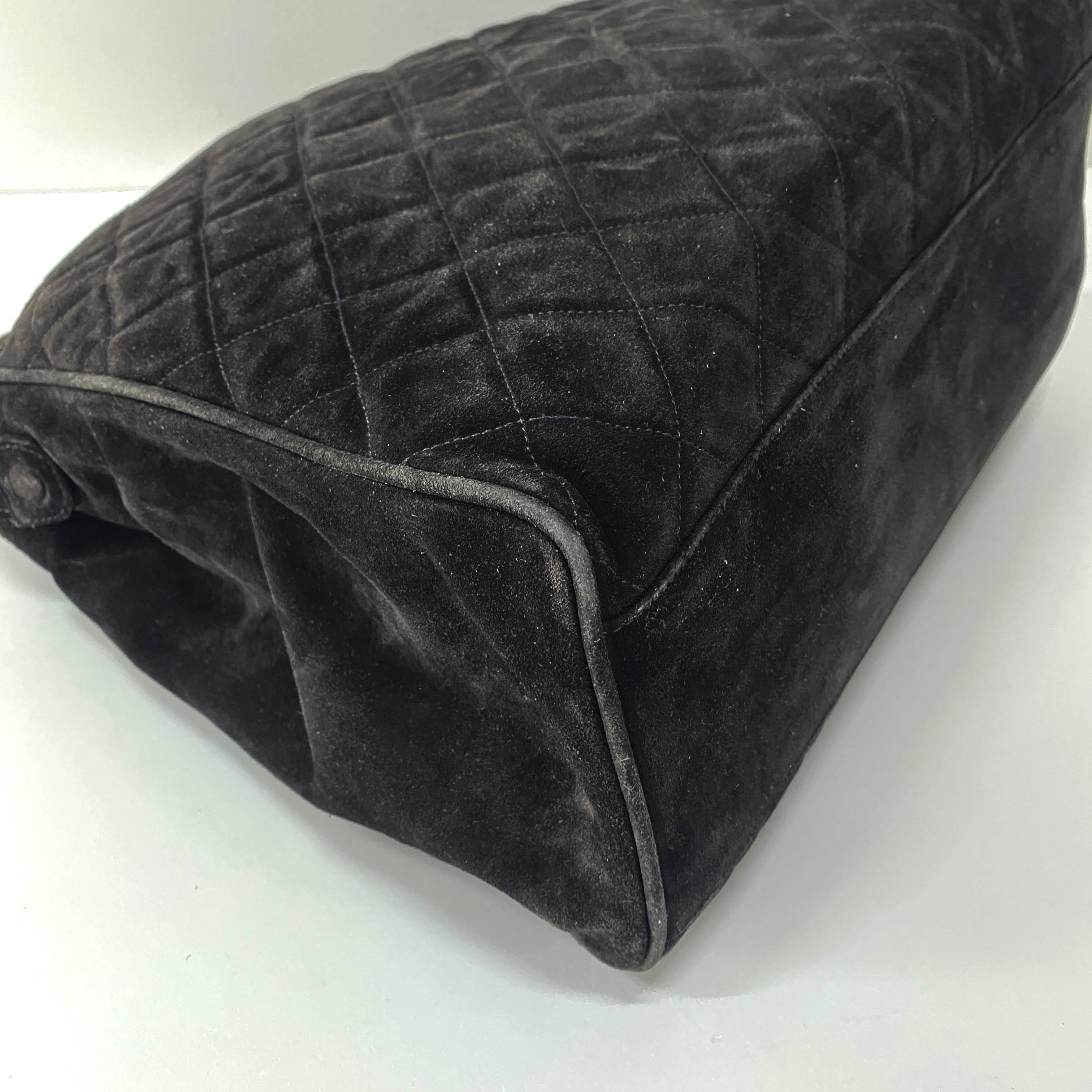 Matelassé Black Suede Shoulder Bag