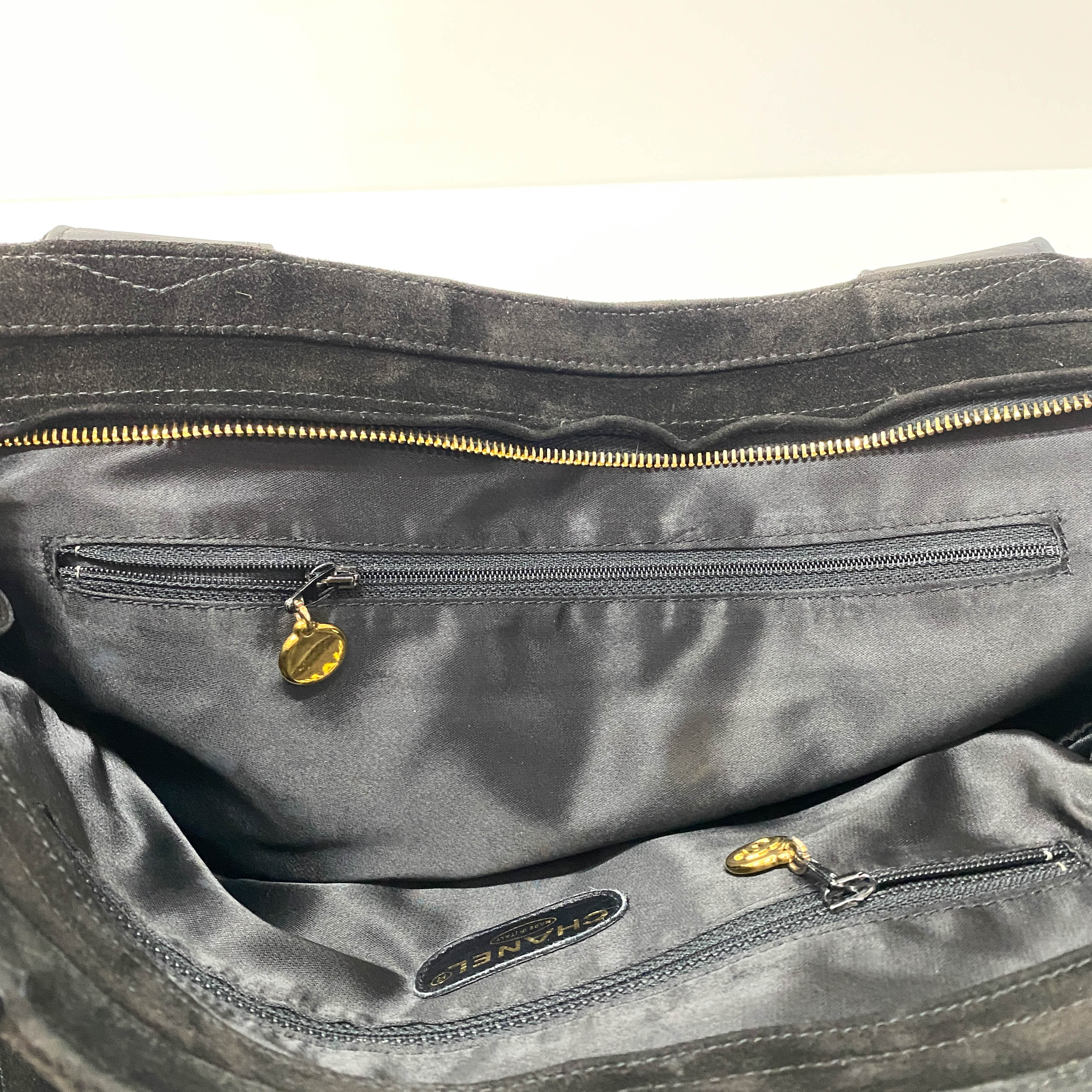 Matelassé Black Suede Shoulder Bag