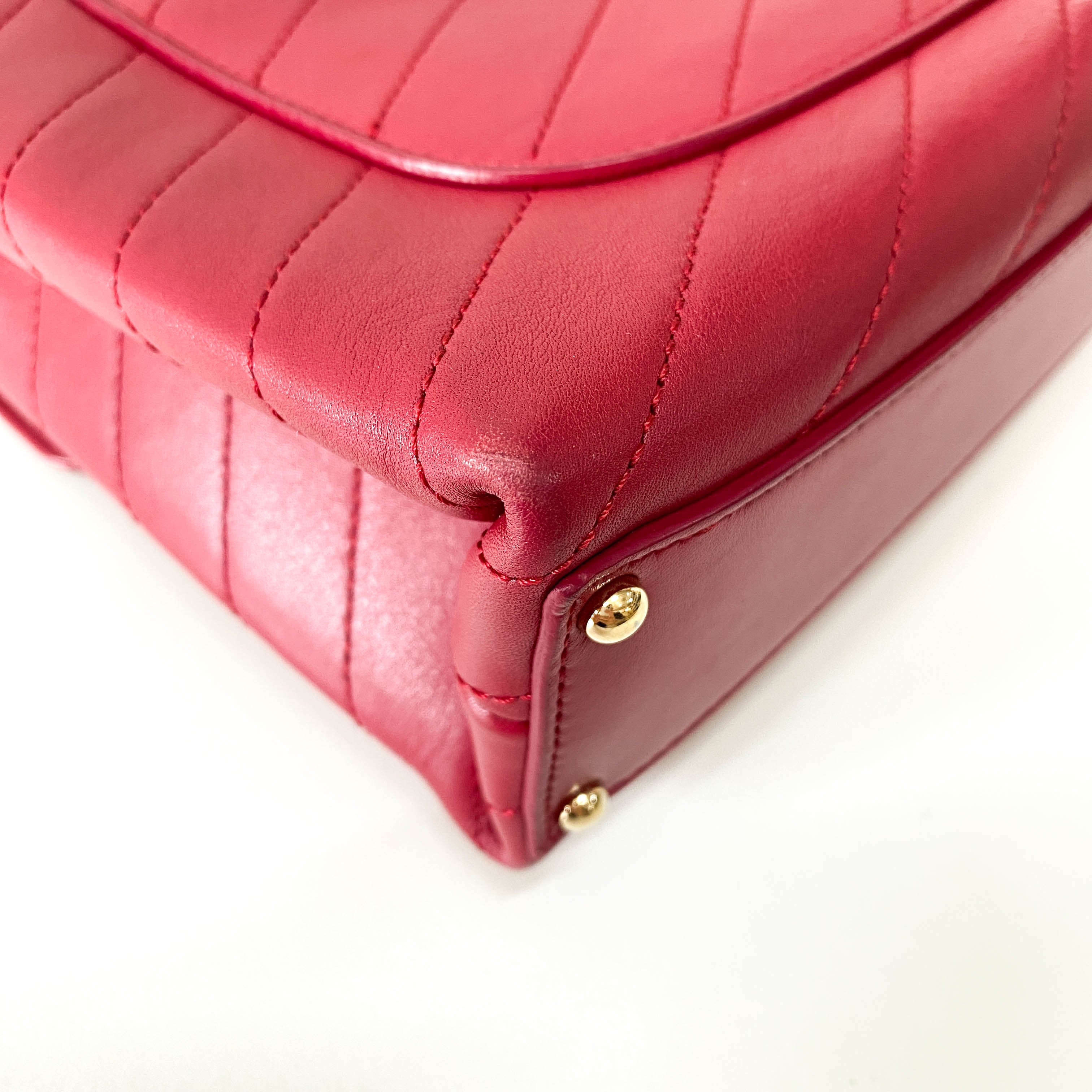 Chevron Red Leather Gold Chain Shoulder Bag