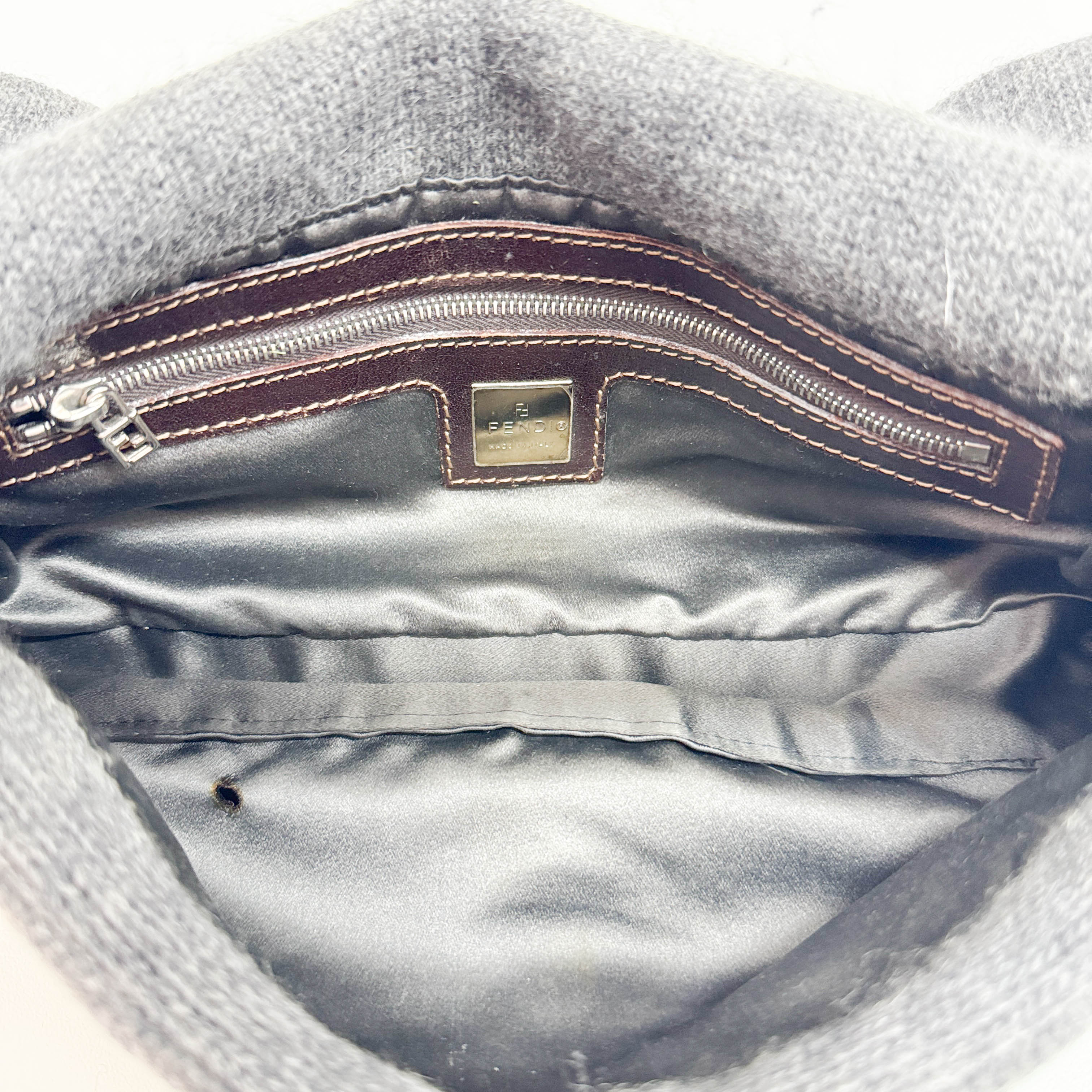 Baguette Knit Gray Wool Shoulder Bag