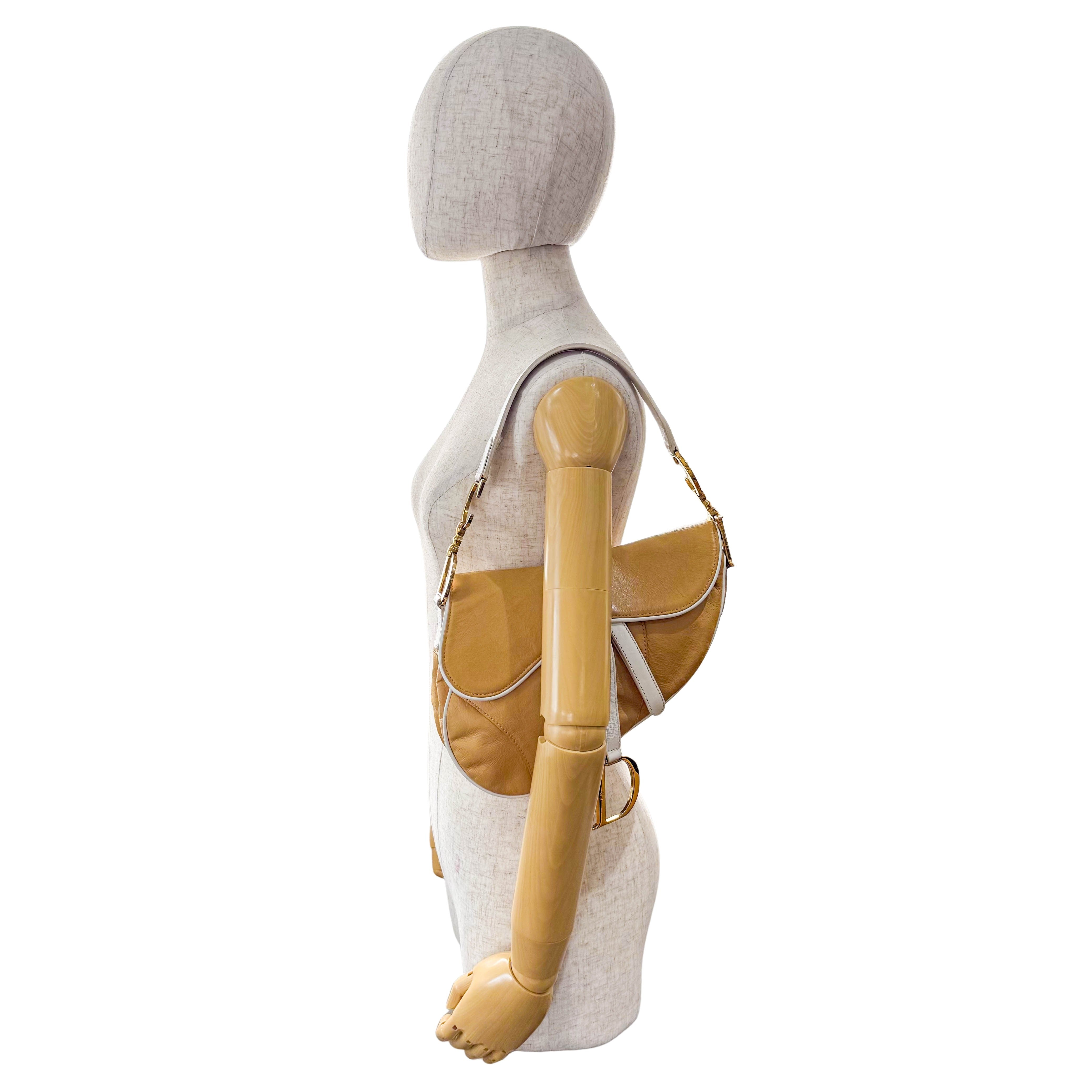 Saddle Caramel Brown Leather with White Details Handle Bag