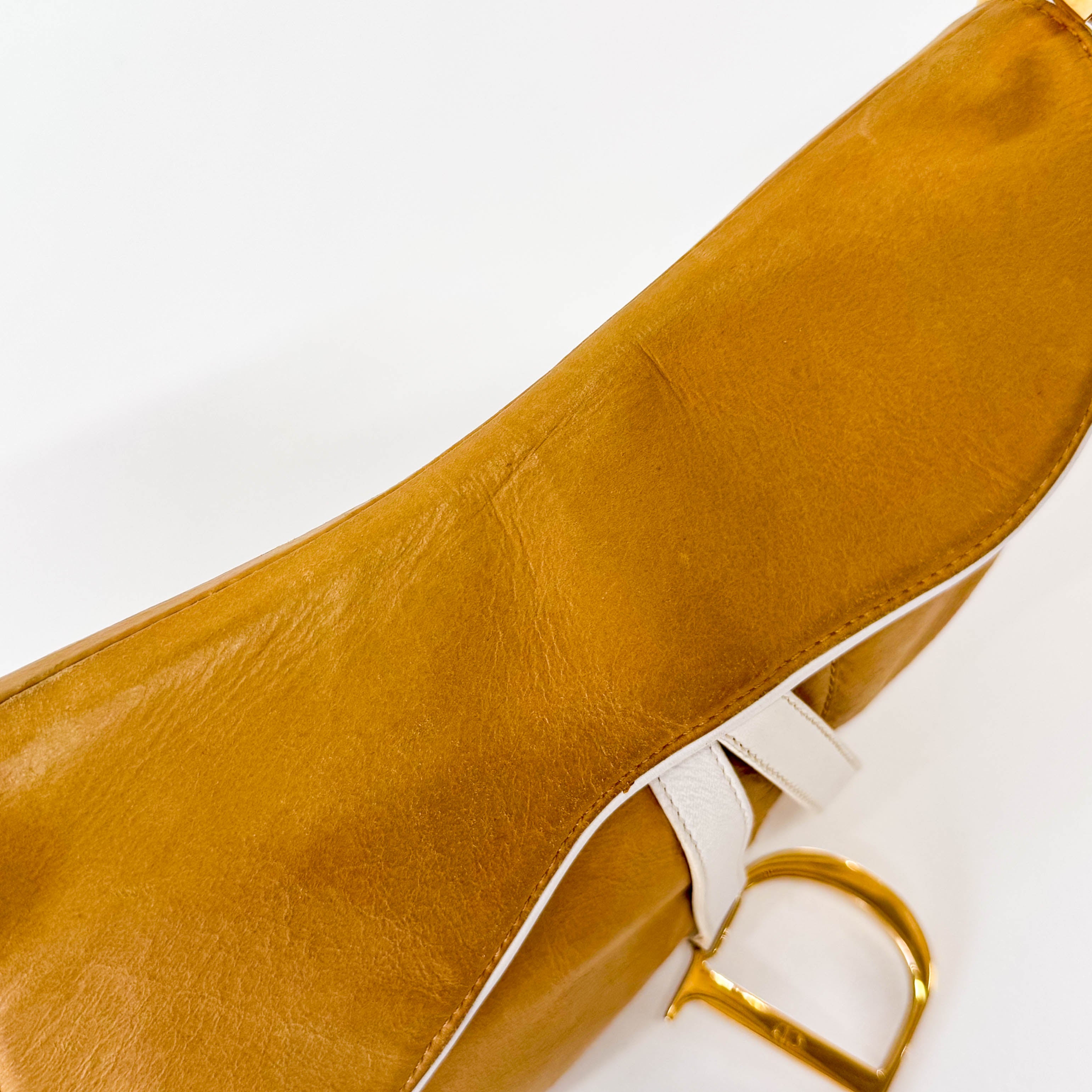 Saddle Caramel Brown Leather with White Details Handle Bag