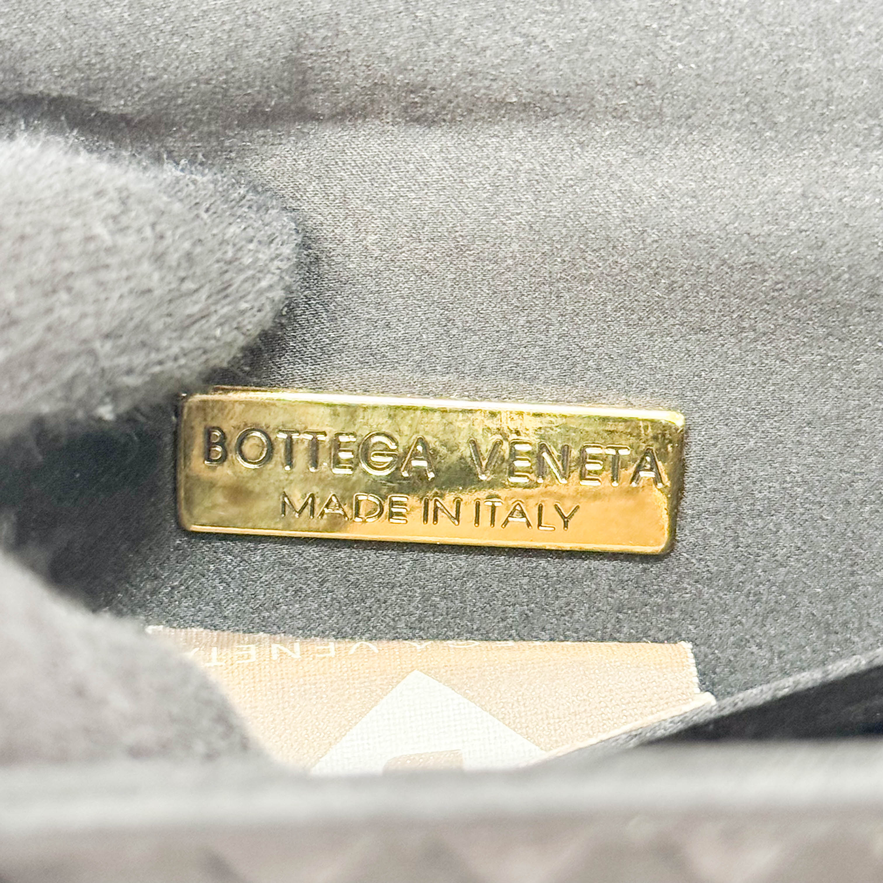 Vintage Satin Intrecciato Black Hand bag