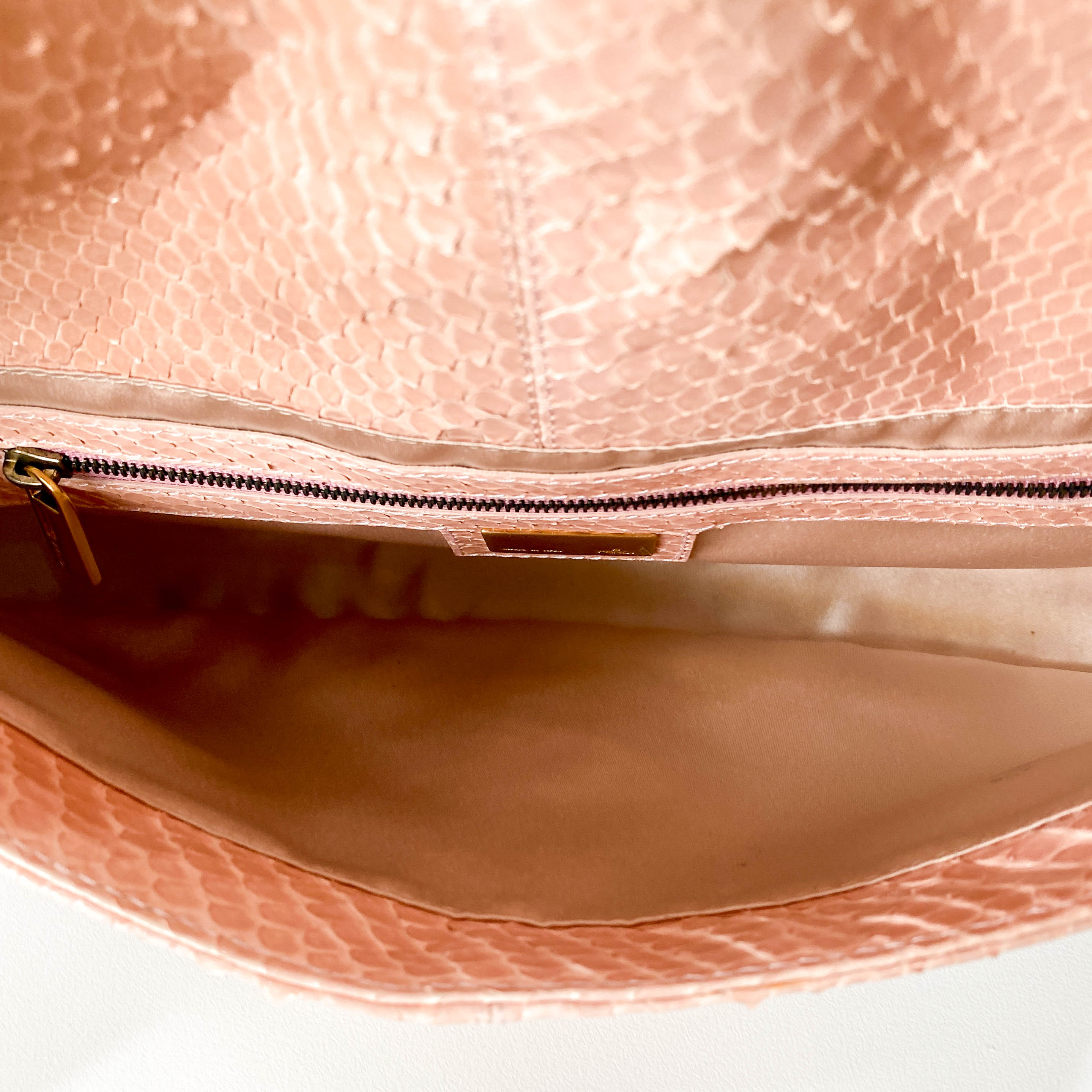 Baguette Pink Leather Embroidery Shoulder Bag