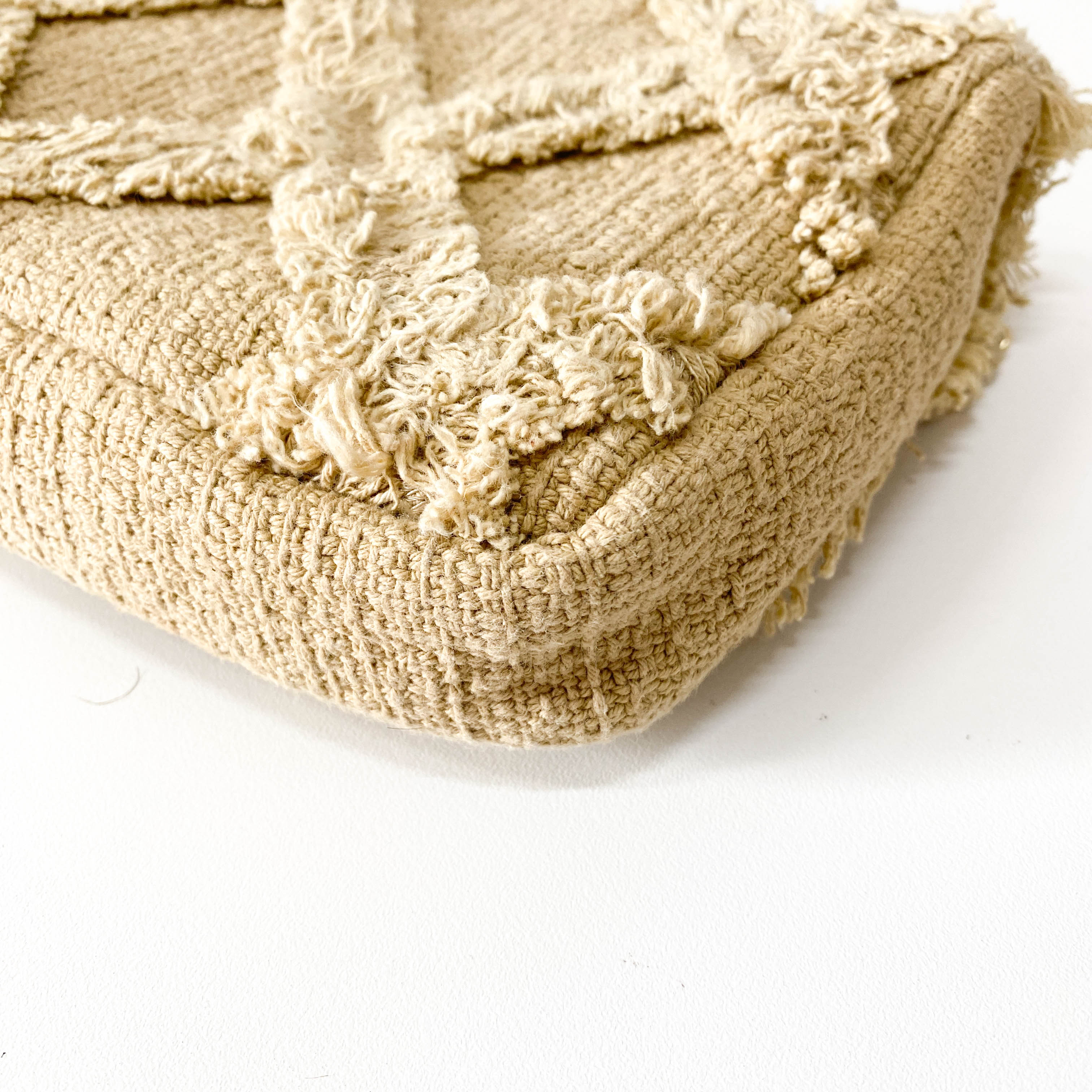 2009 Small Crochet Flap Shoulder Bag