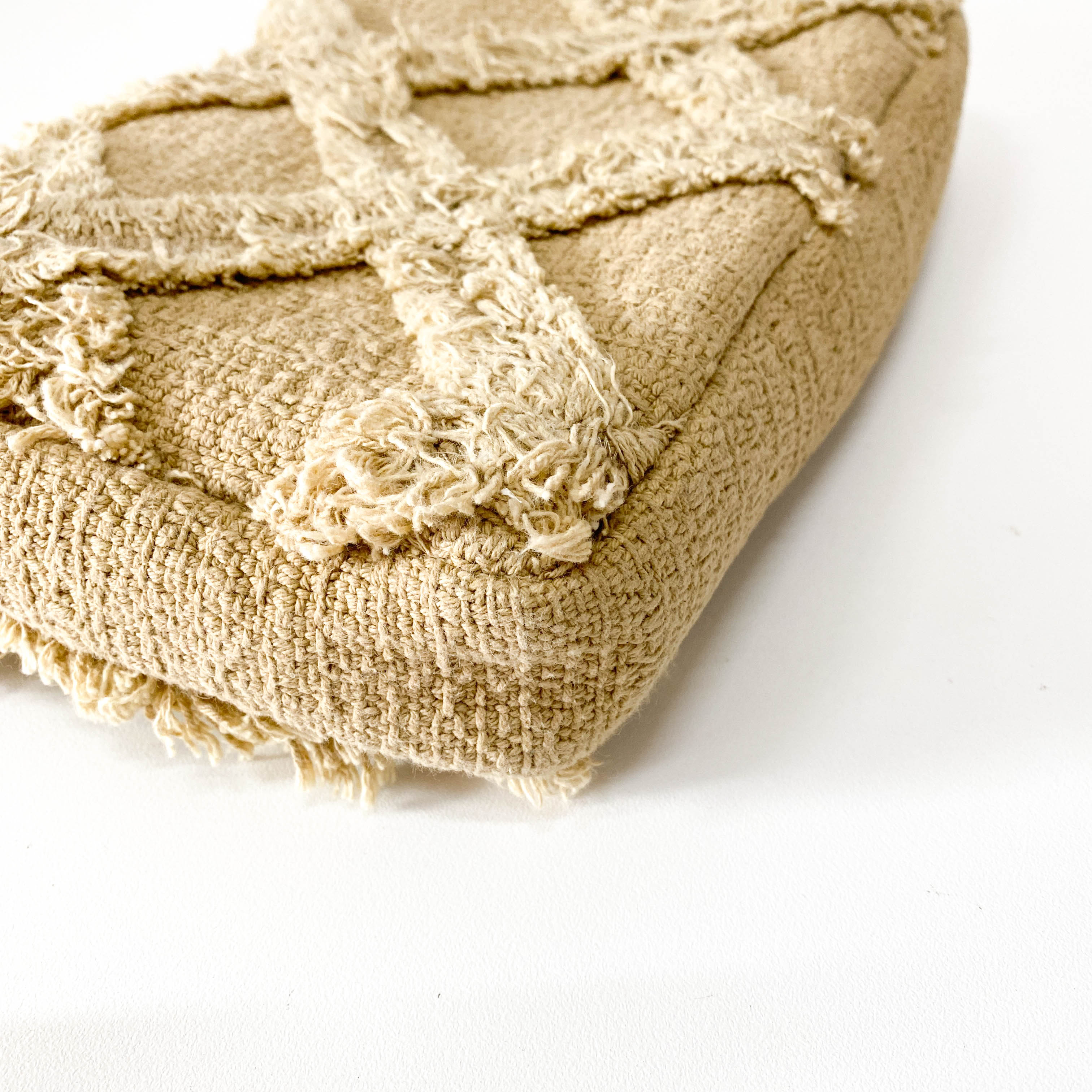 2009 Small Crochet Flap Shoulder Bag