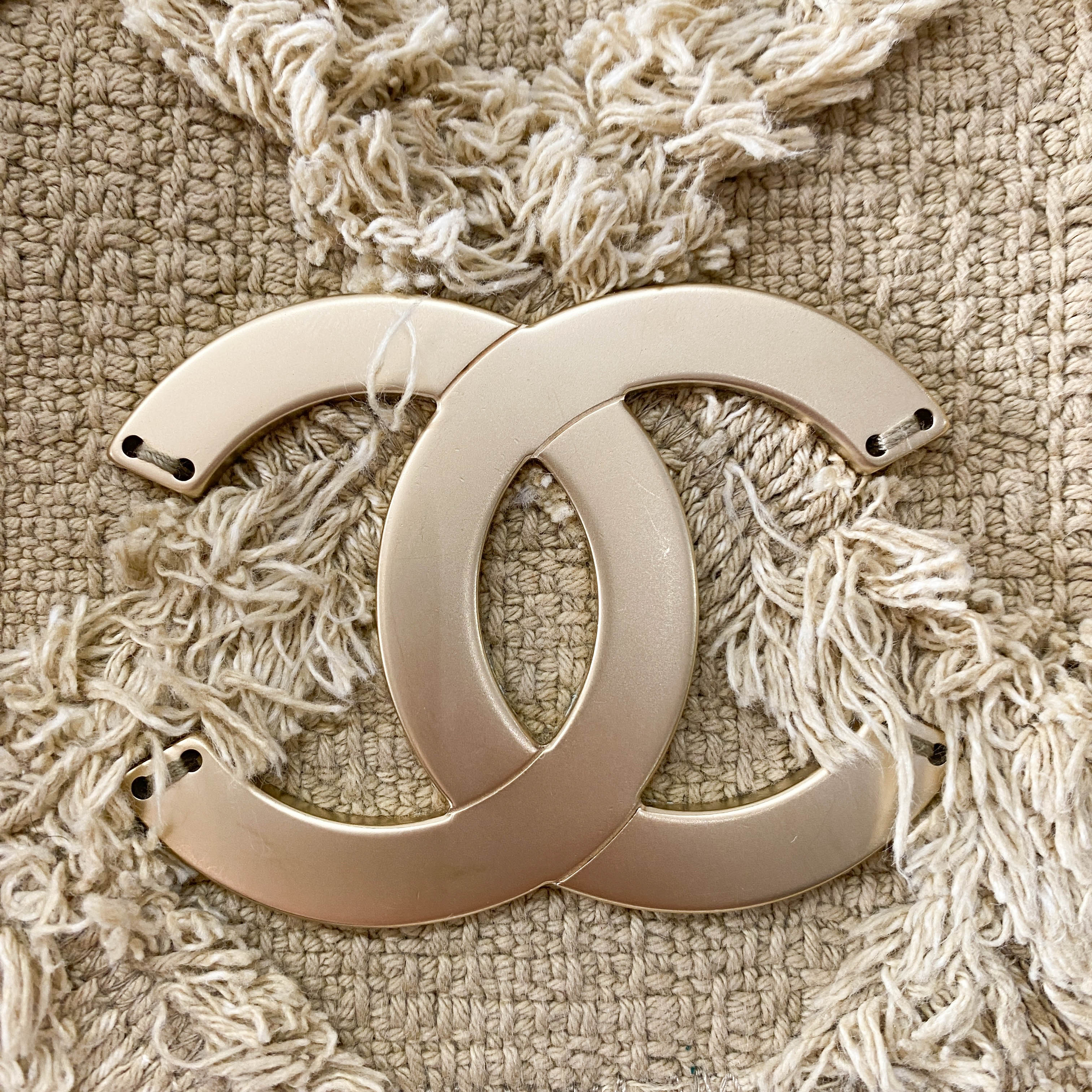 2009 Small Crochet Flap Shoulder Bag