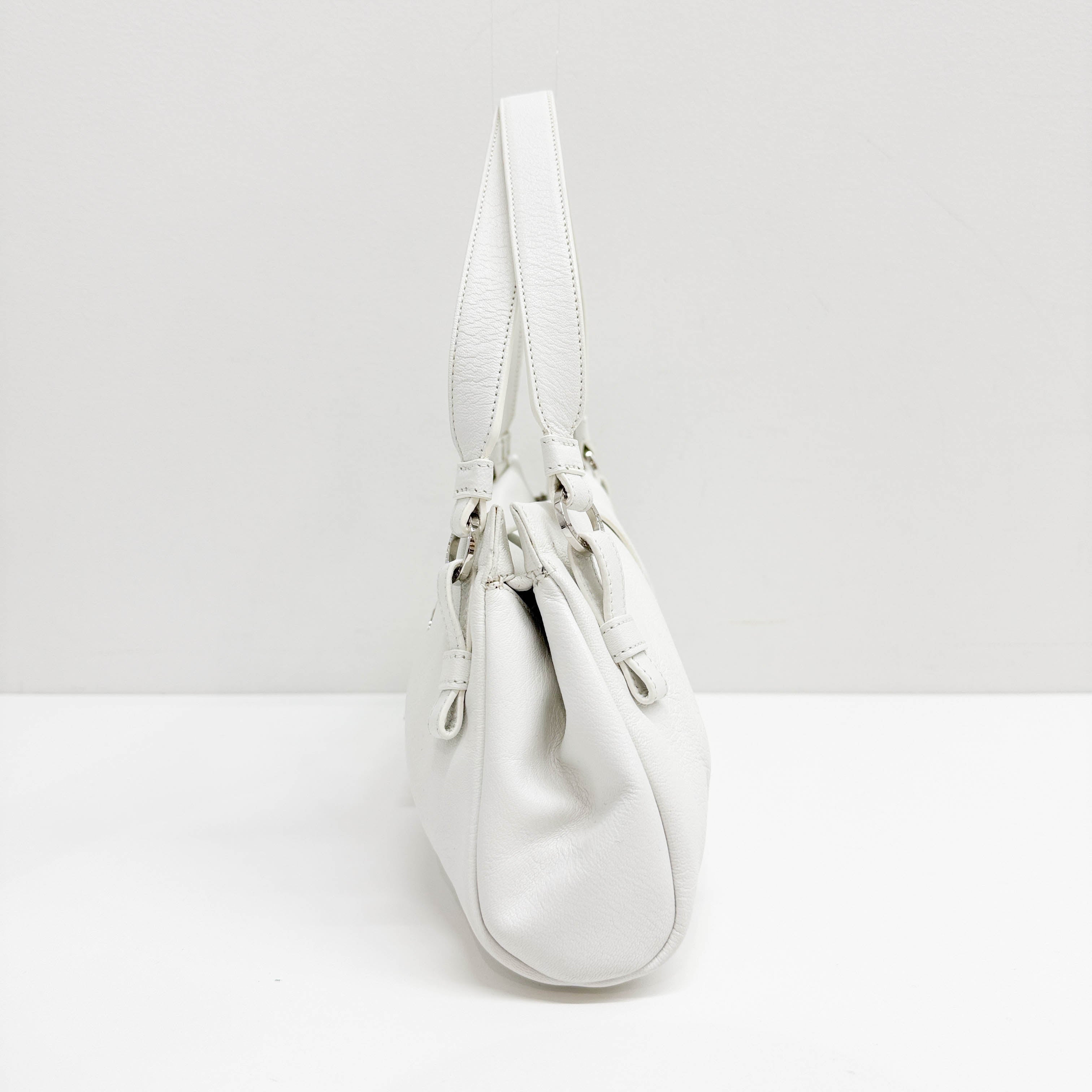 Anagram Buckle White Leather Hand Bag