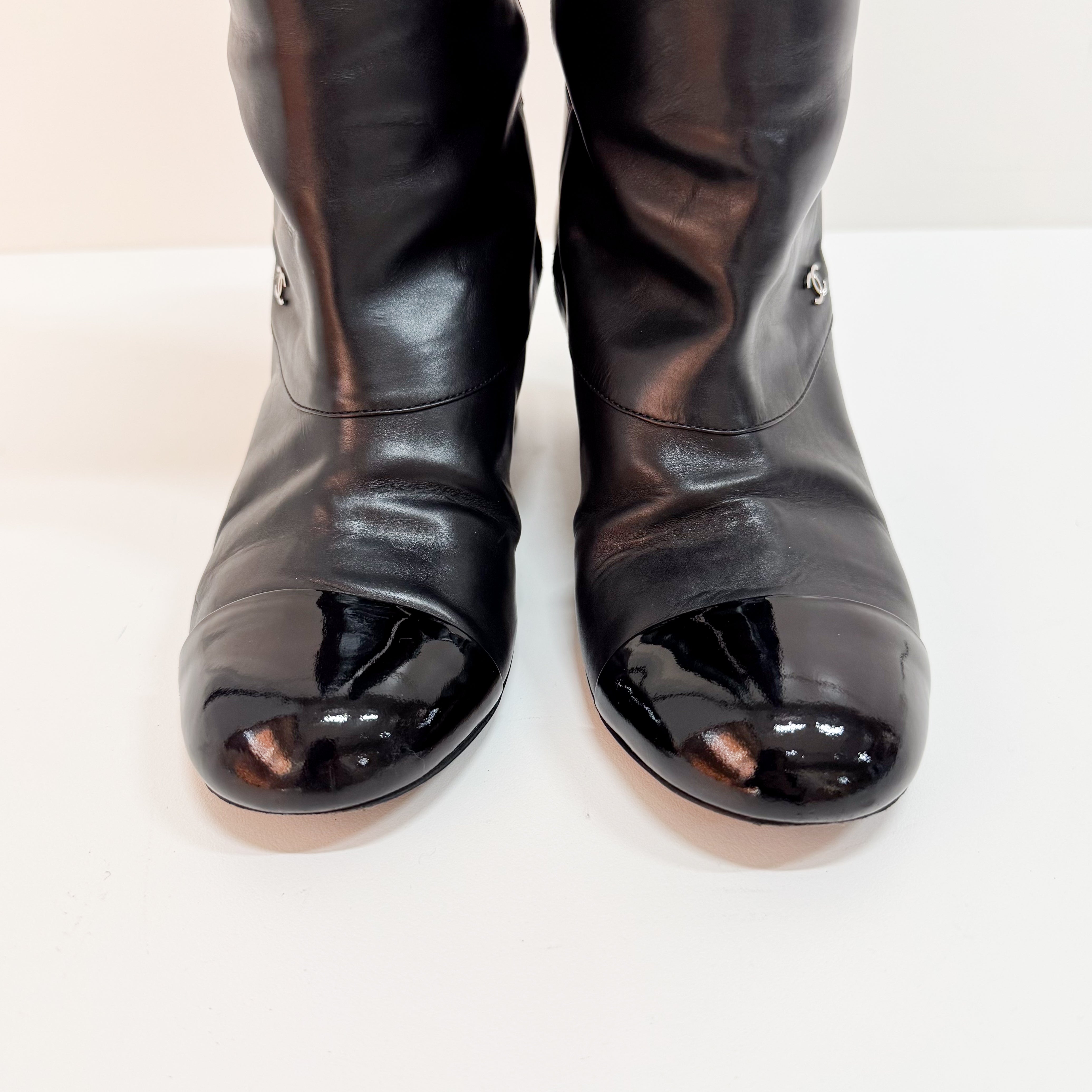 Black Leather Size 36 High Boots