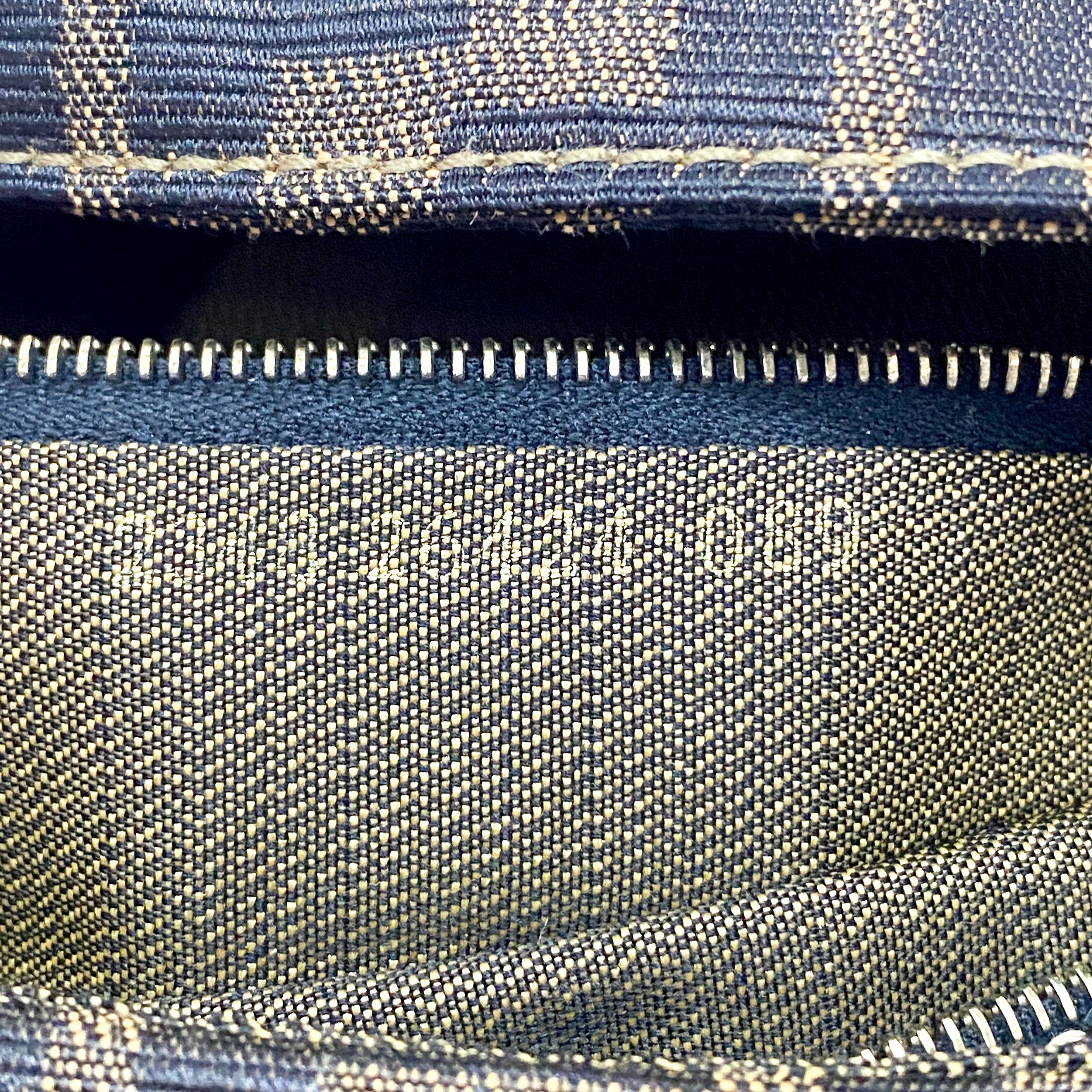 Zucca Baguette Shoulder Bag