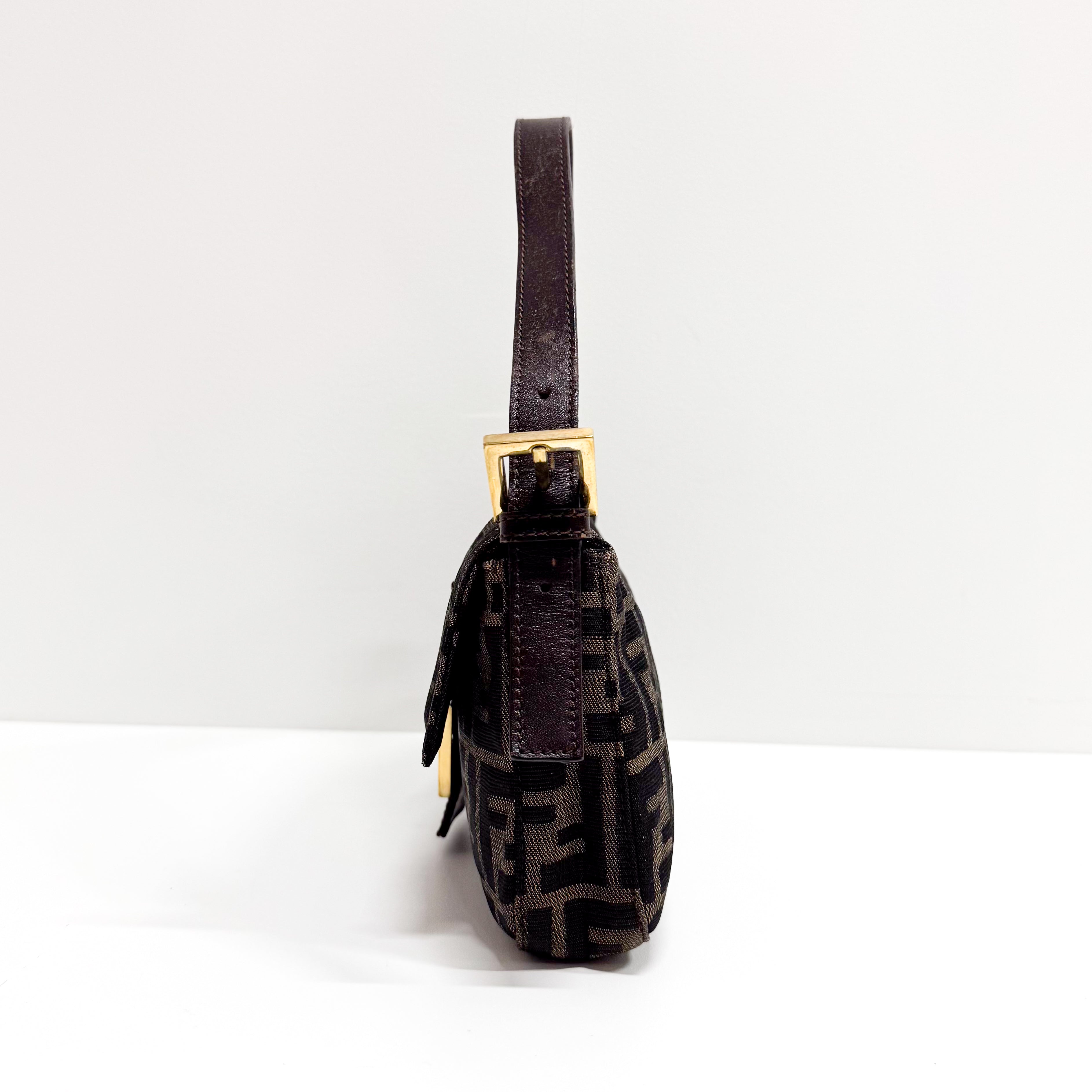 Zucca Baguette Brown Canvas Shoulder Bag