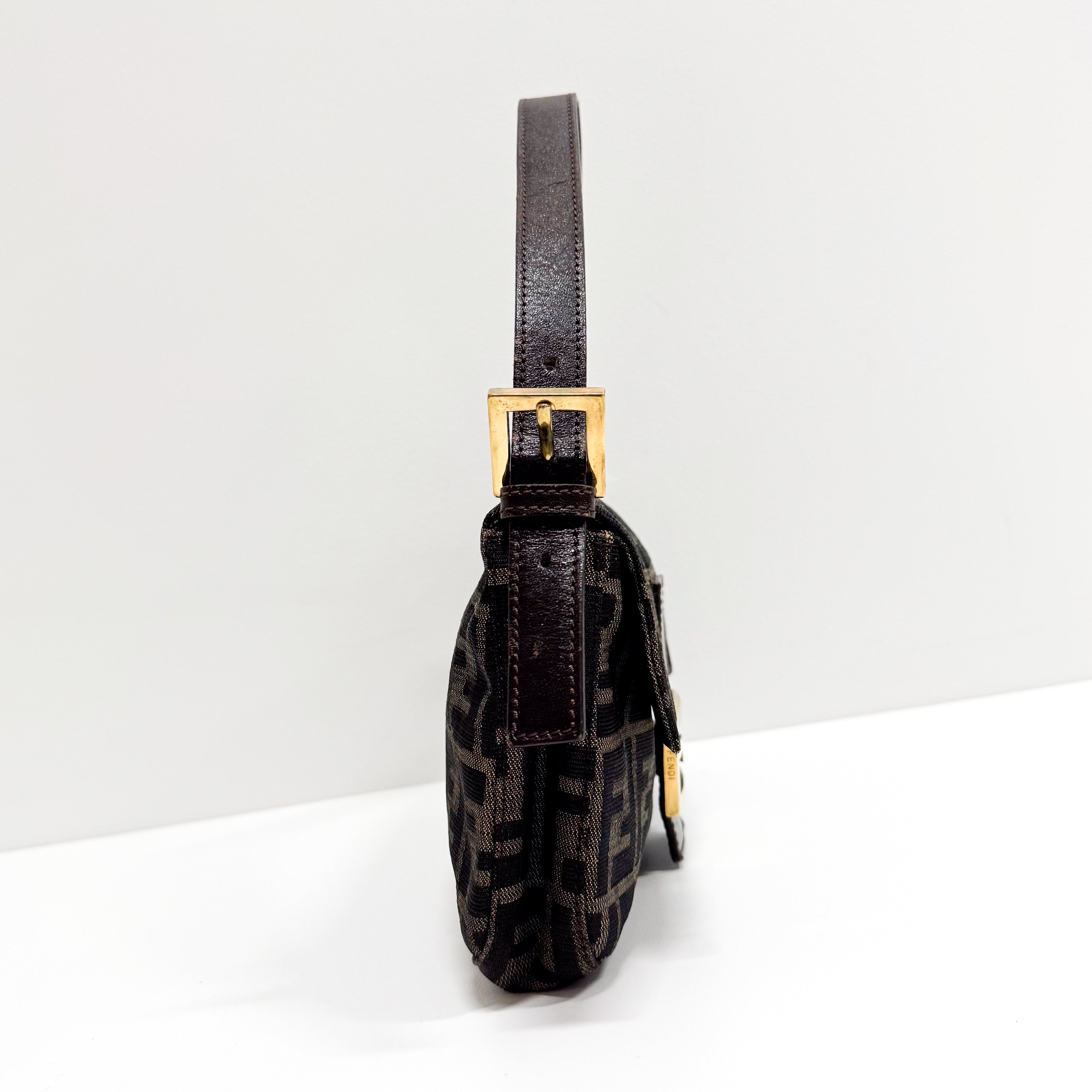 Zucca Baguette Brown Canvas Shoulder Bag