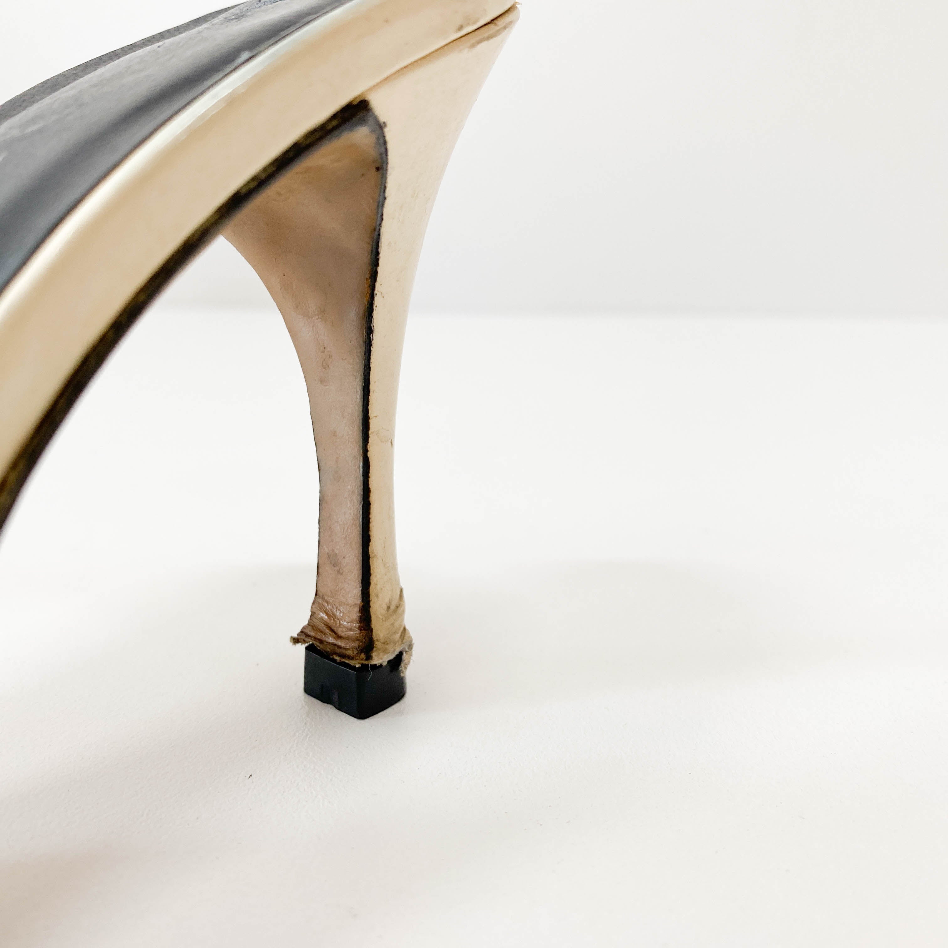 Vintage Navy Trotter Heels SIZE 36