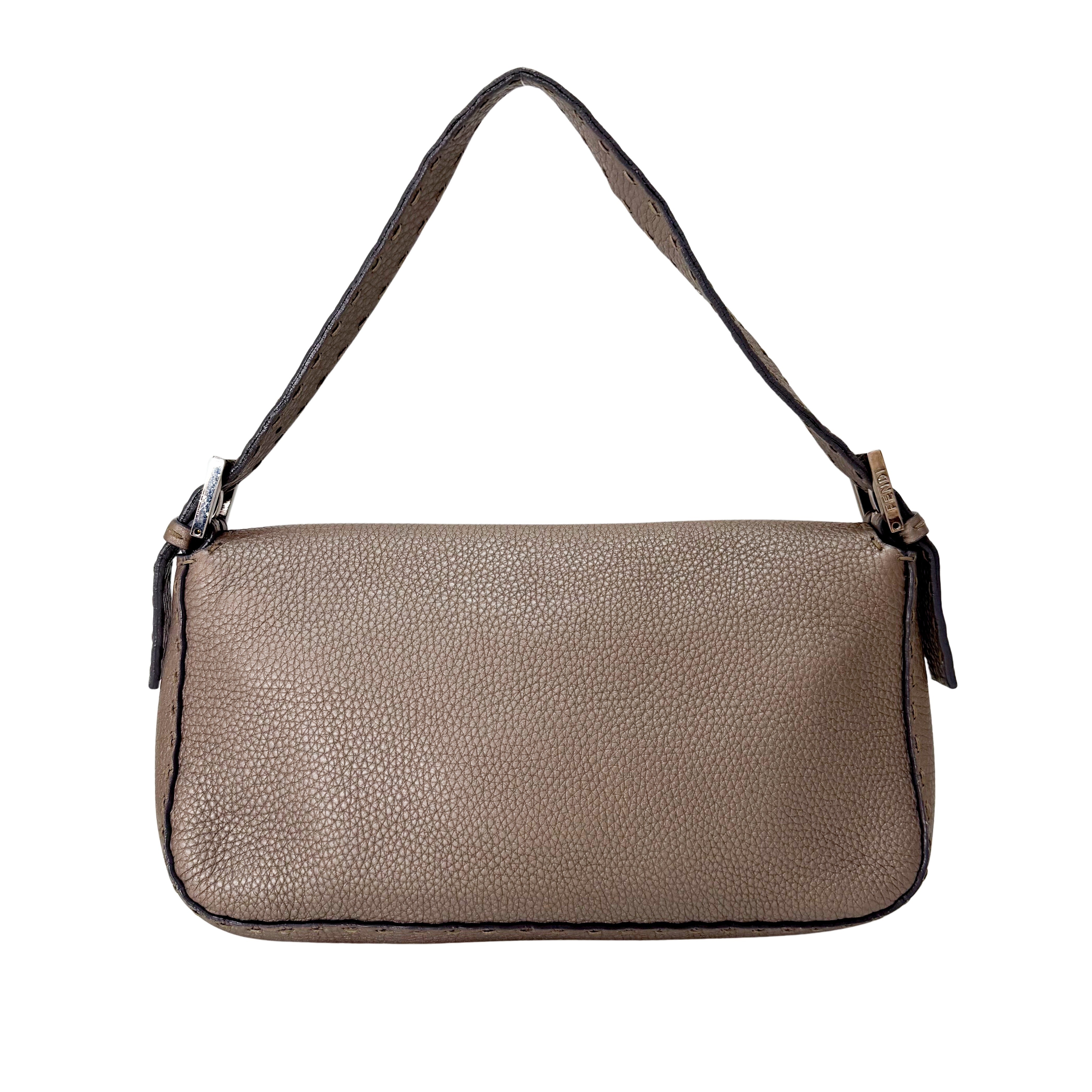 Baguette Seleria Greige Leather Bag