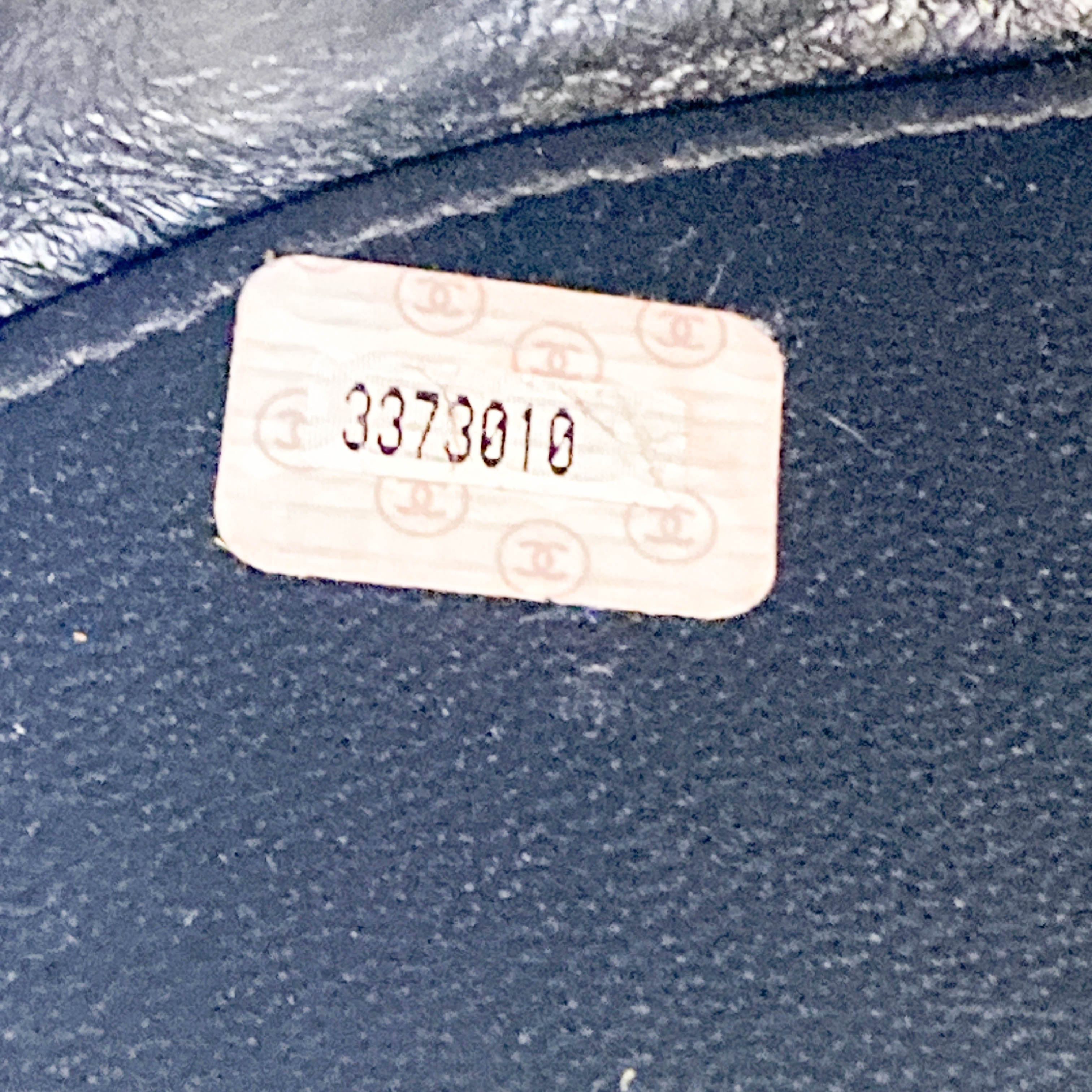 Black Matelassé Round Vanity Bag