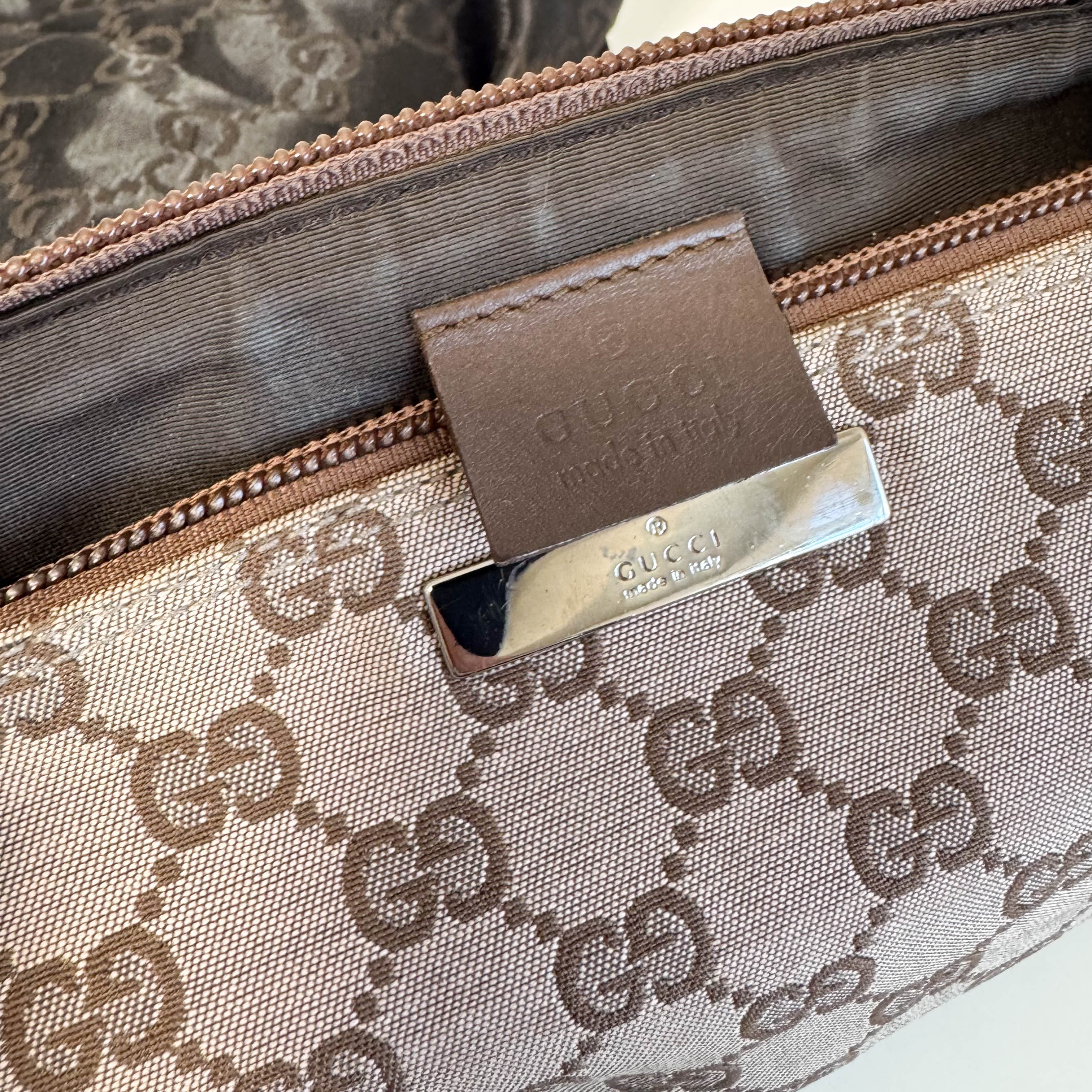 Brown GG Canvas Hobo Pochette Bag