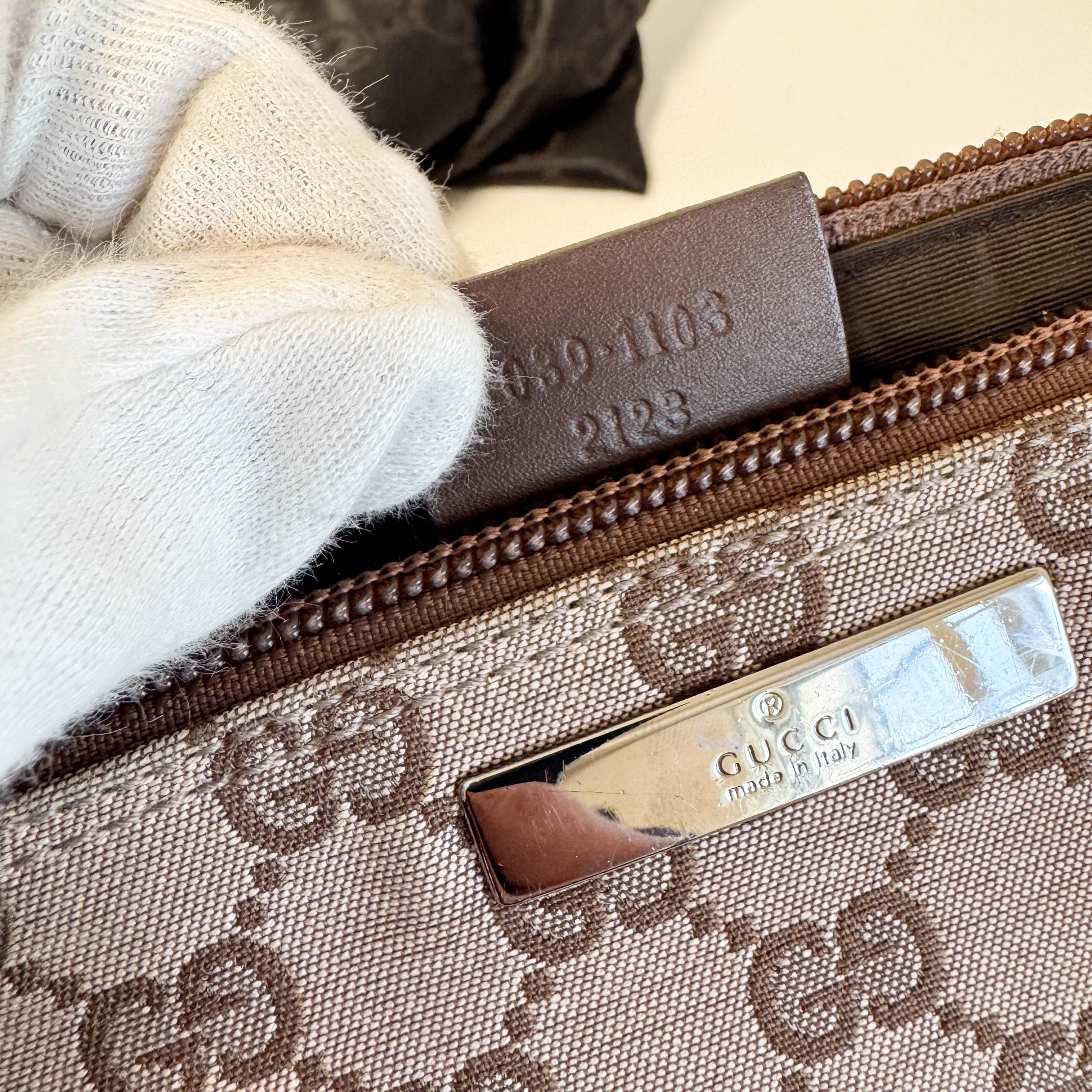 Brown GG Canvas Hobo Pochette Bag