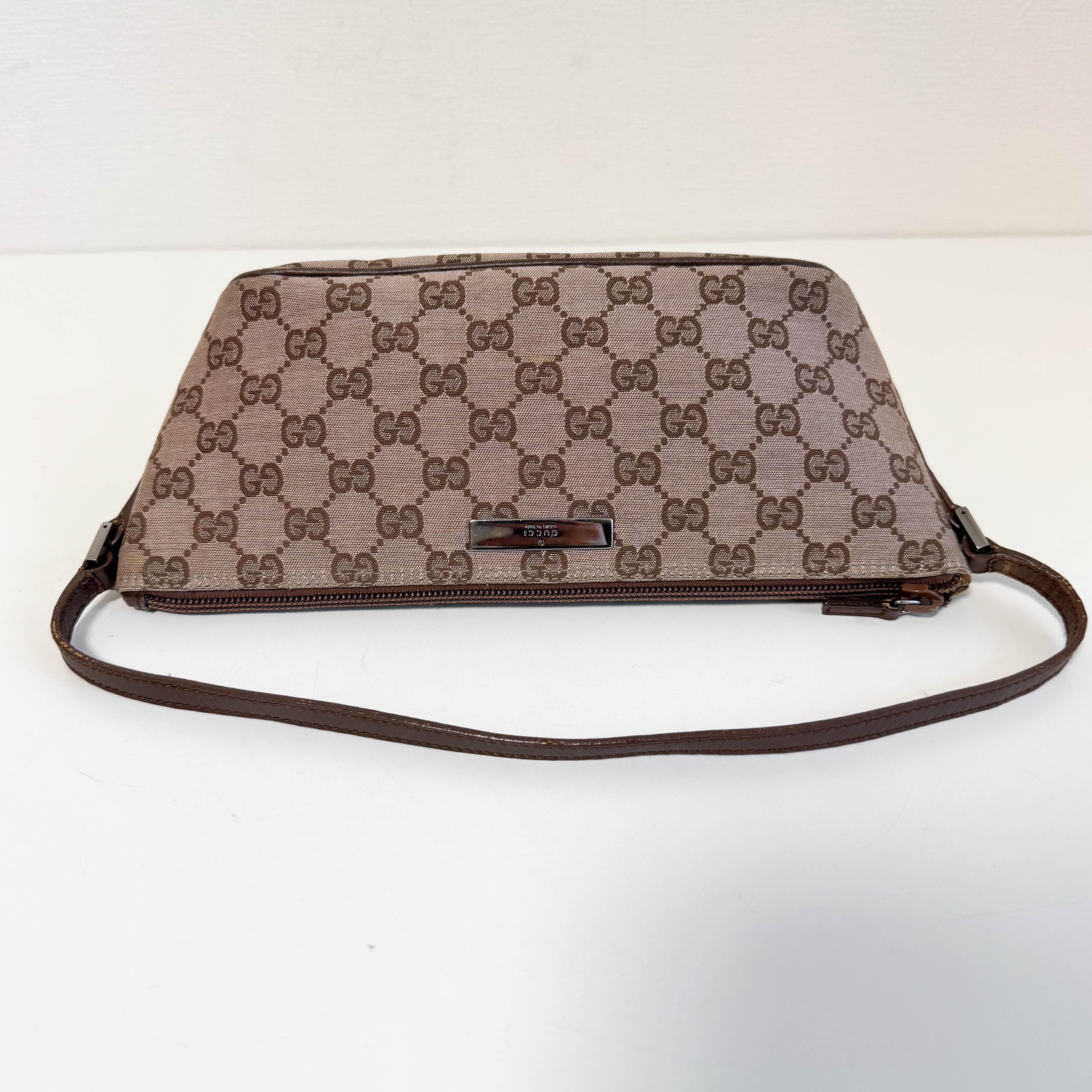 Brown GG Canvas Hobo Pochette Bag