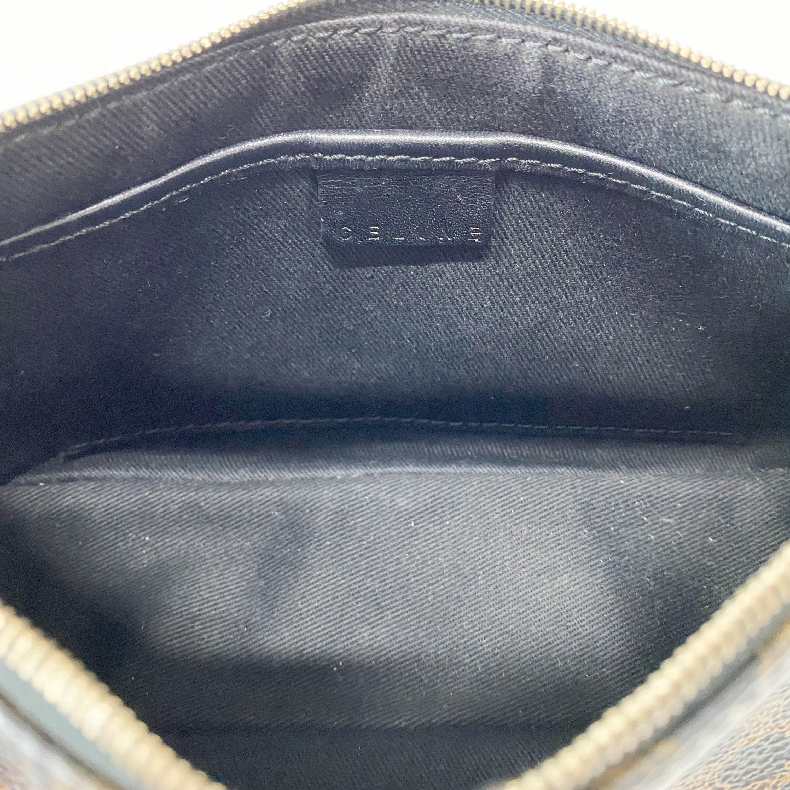 Macadam Triomphe Black Leather Shoulder Bag