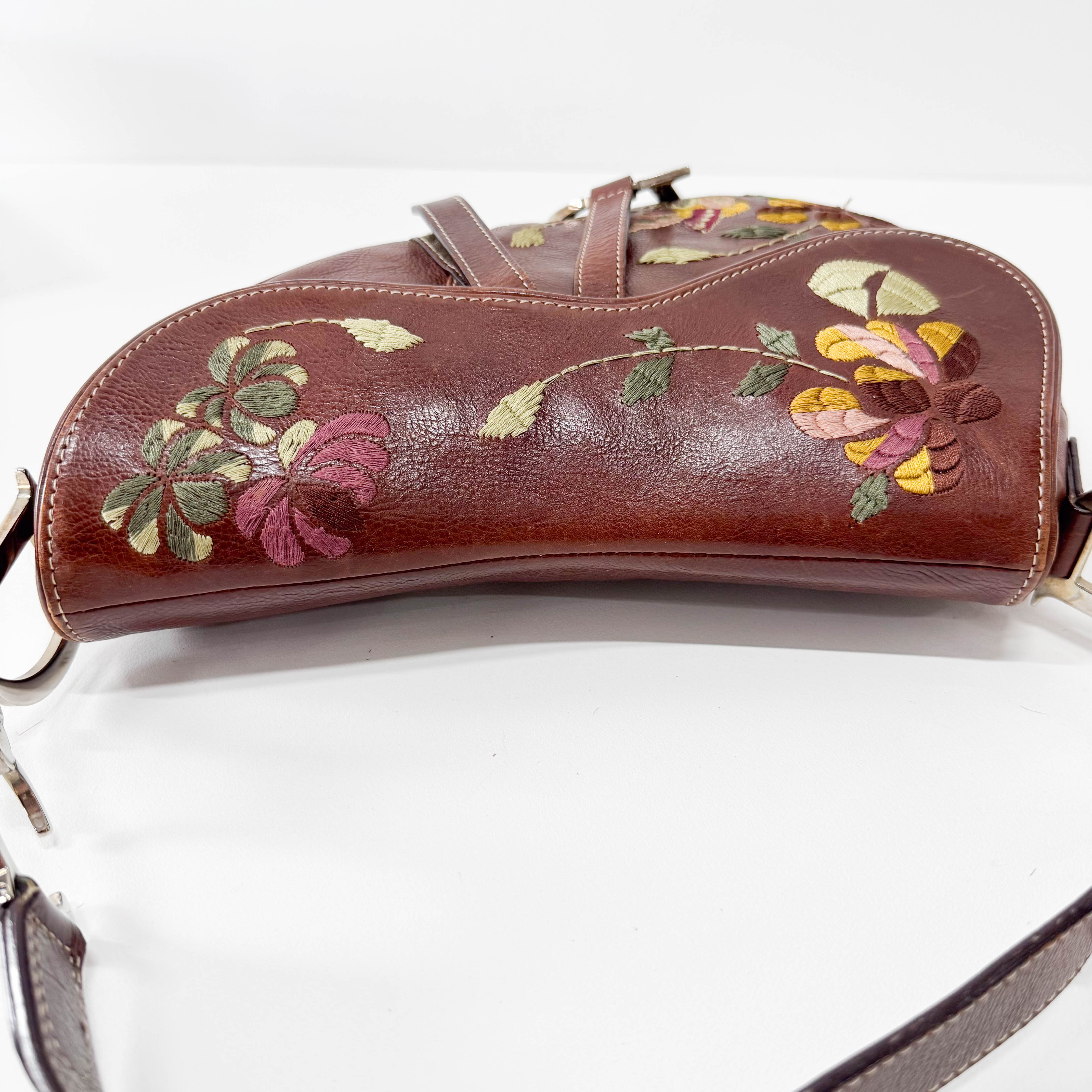 Limited Edition Saddle Brown Leather Flower Embroidered Shoulder Bag
