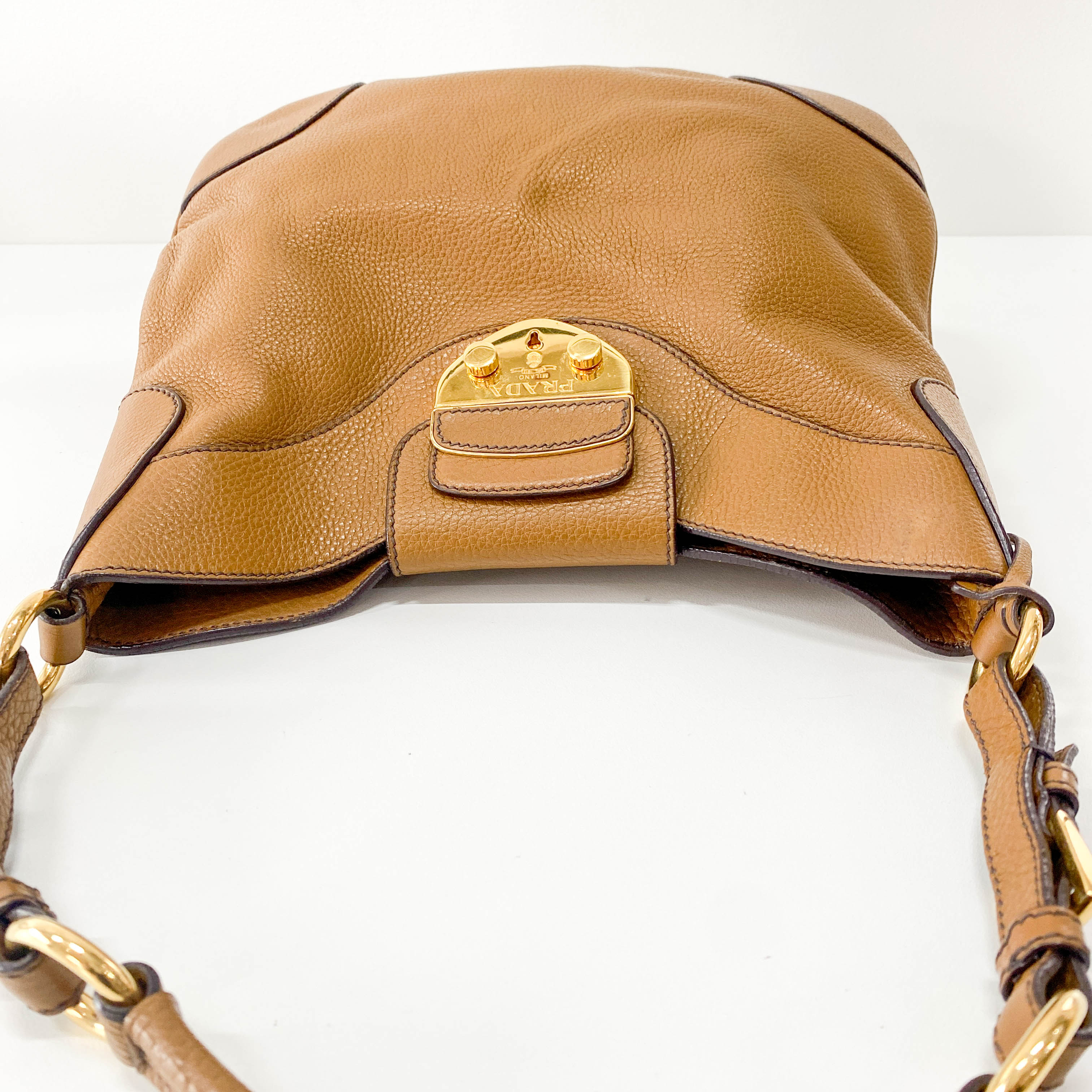 Caramel Brown Vitello Leather Gold Hardware Hobo Shoulder Bag