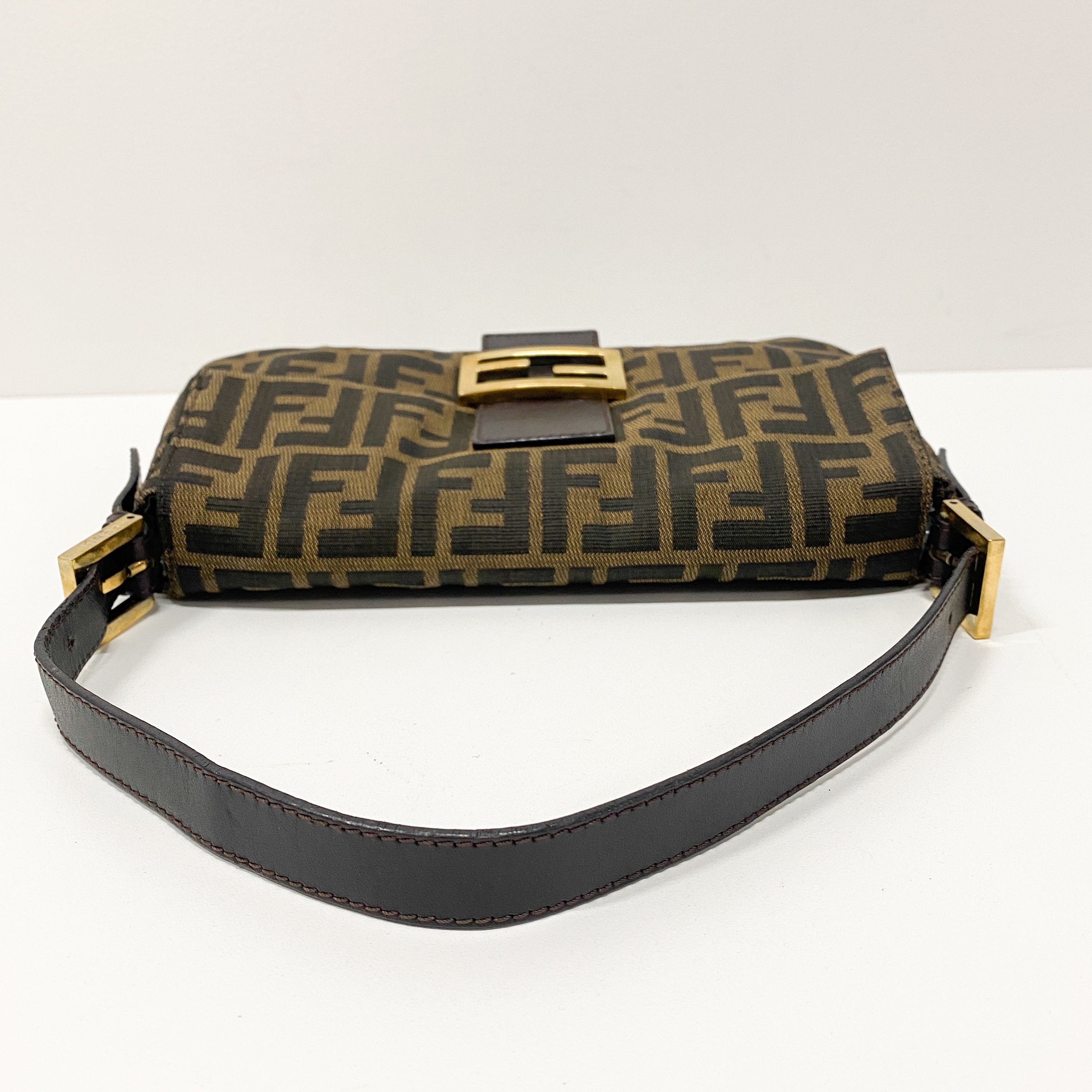 Zucca Baguette Canvas Shoulder Bag