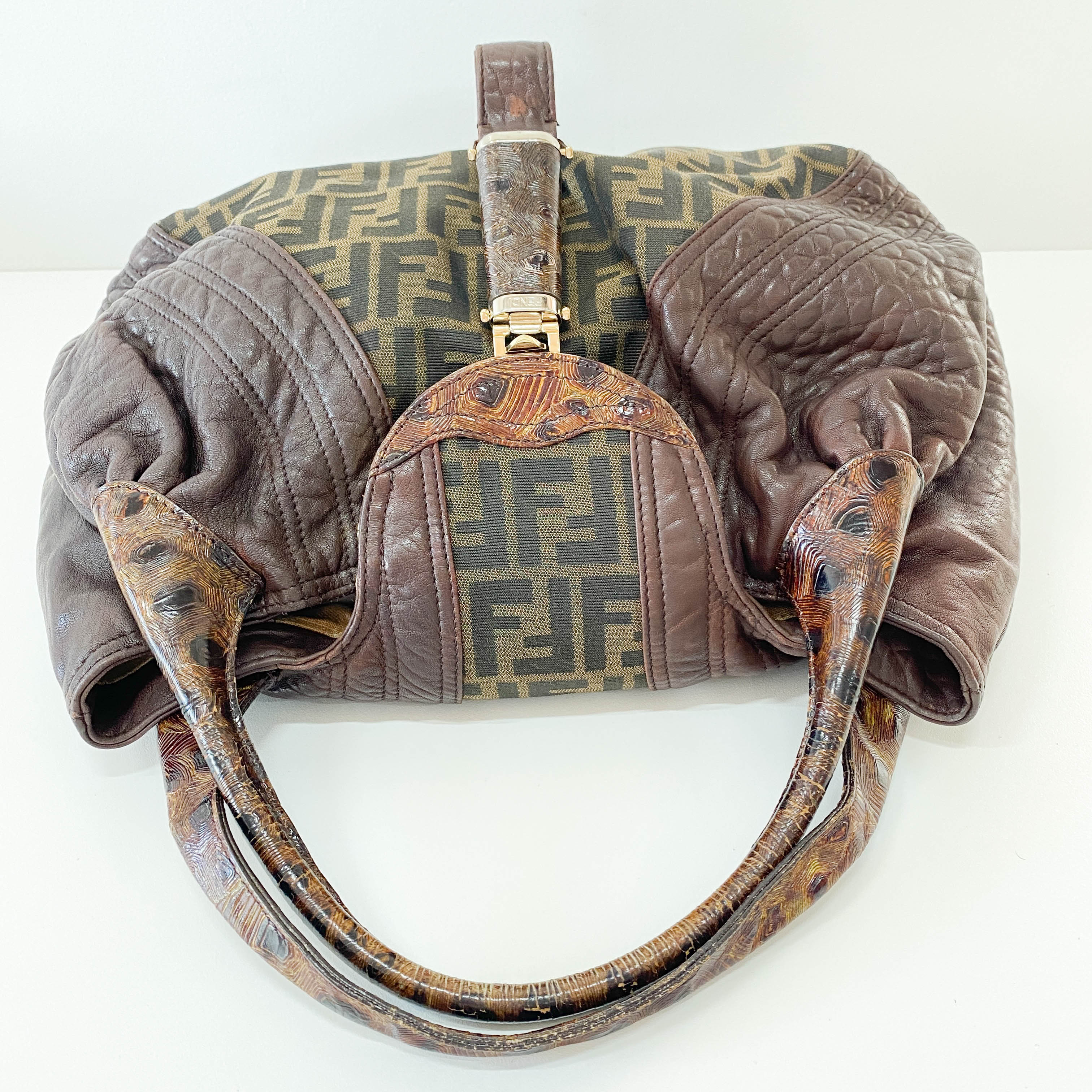 Spy Brown Leather Shoulder Bag