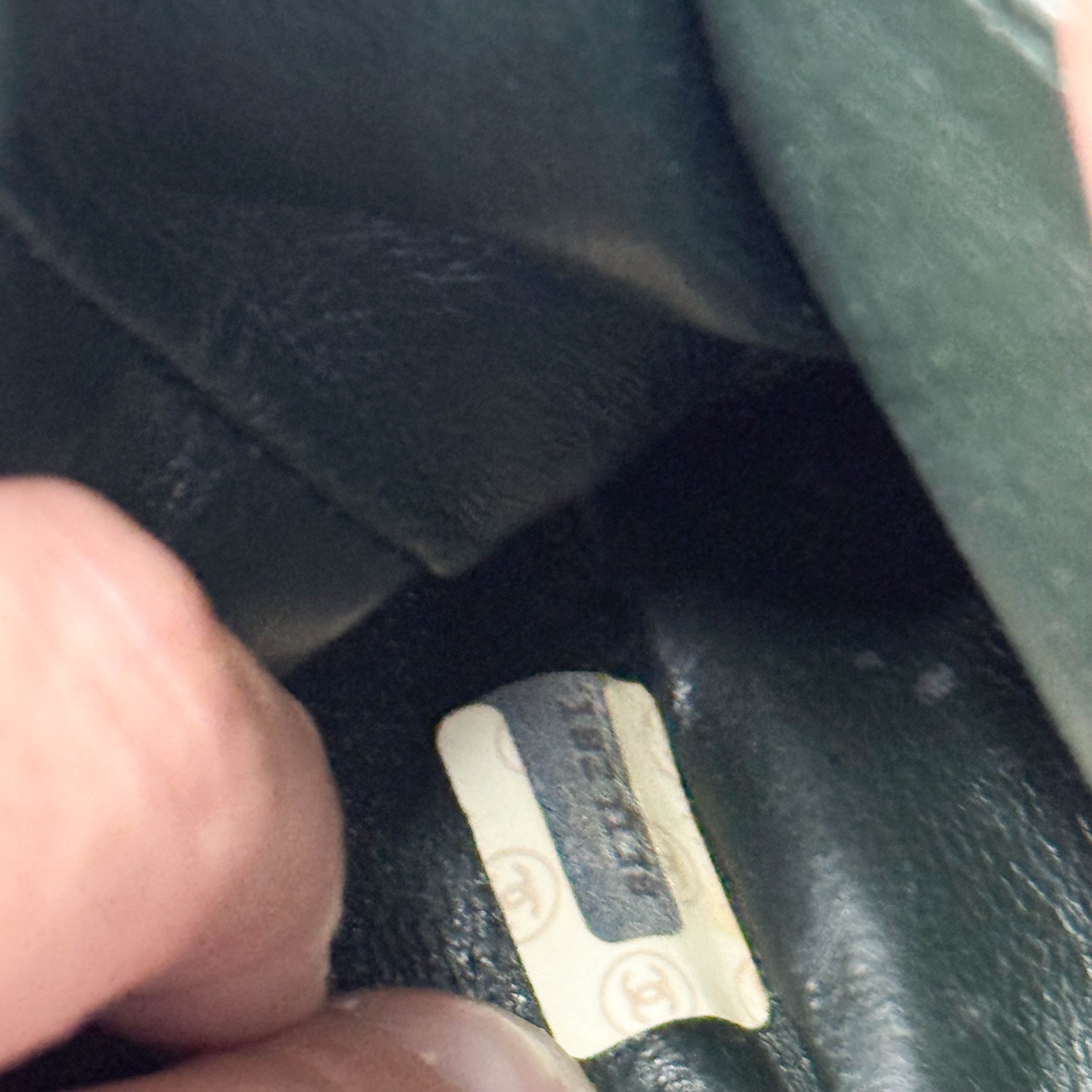 Timeless Classic Flap 25 Green Velvet Chain Shoulder Bag