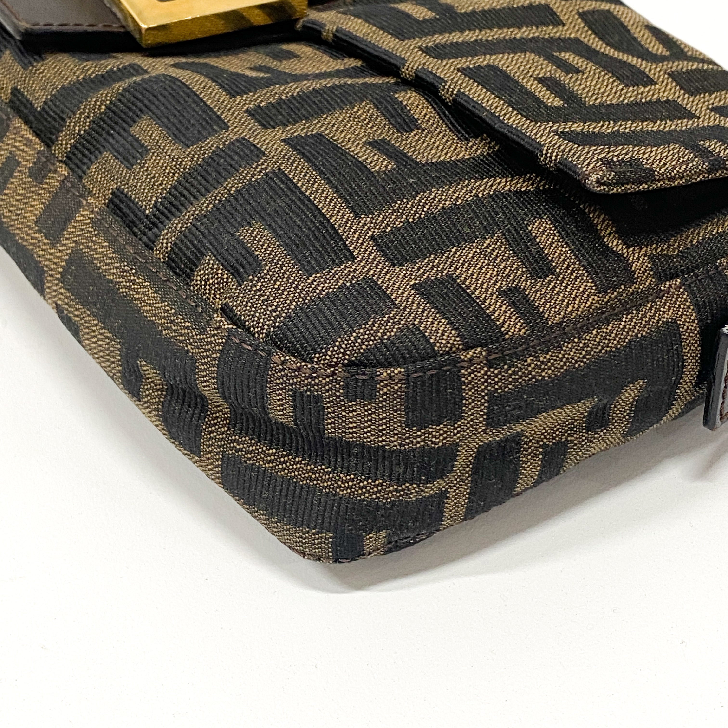 Zucca Baguette Canvas Shoulder Bag