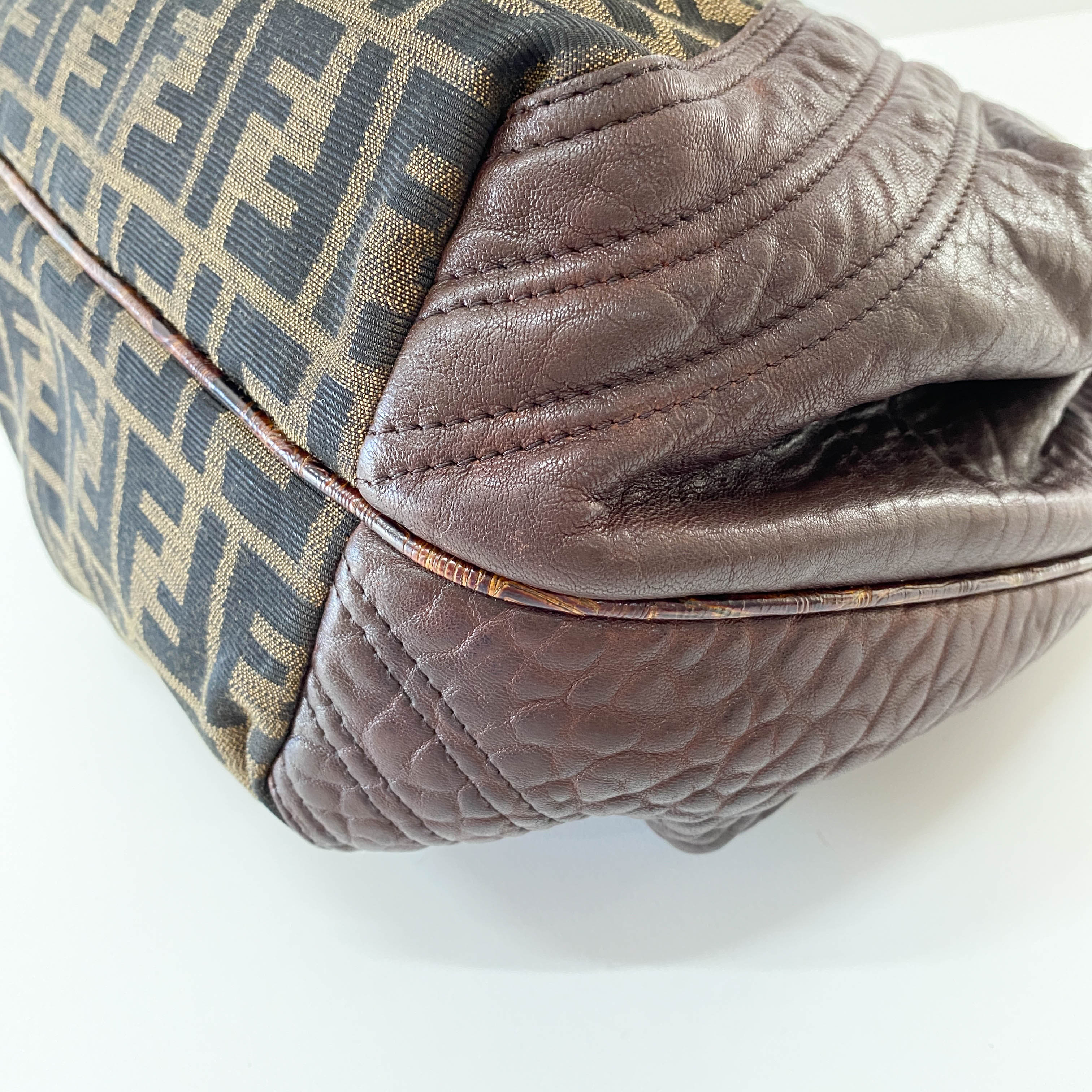 Spy Brown Leather Shoulder Bag