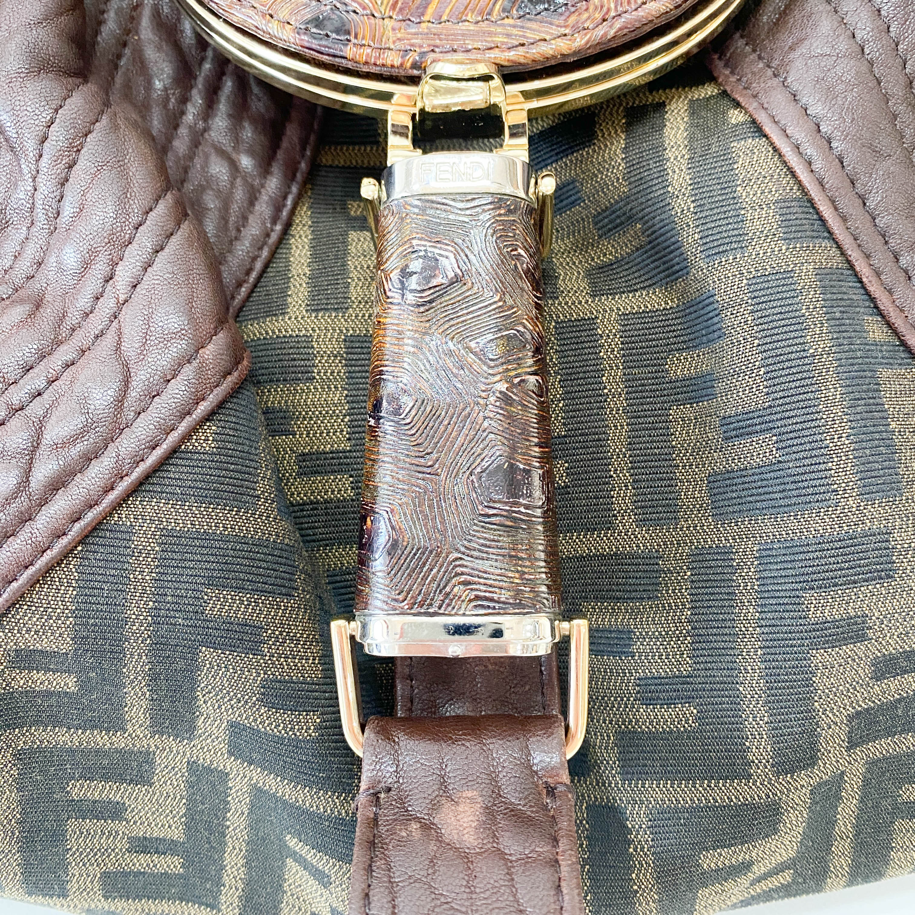 Spy Brown Leather Shoulder Bag