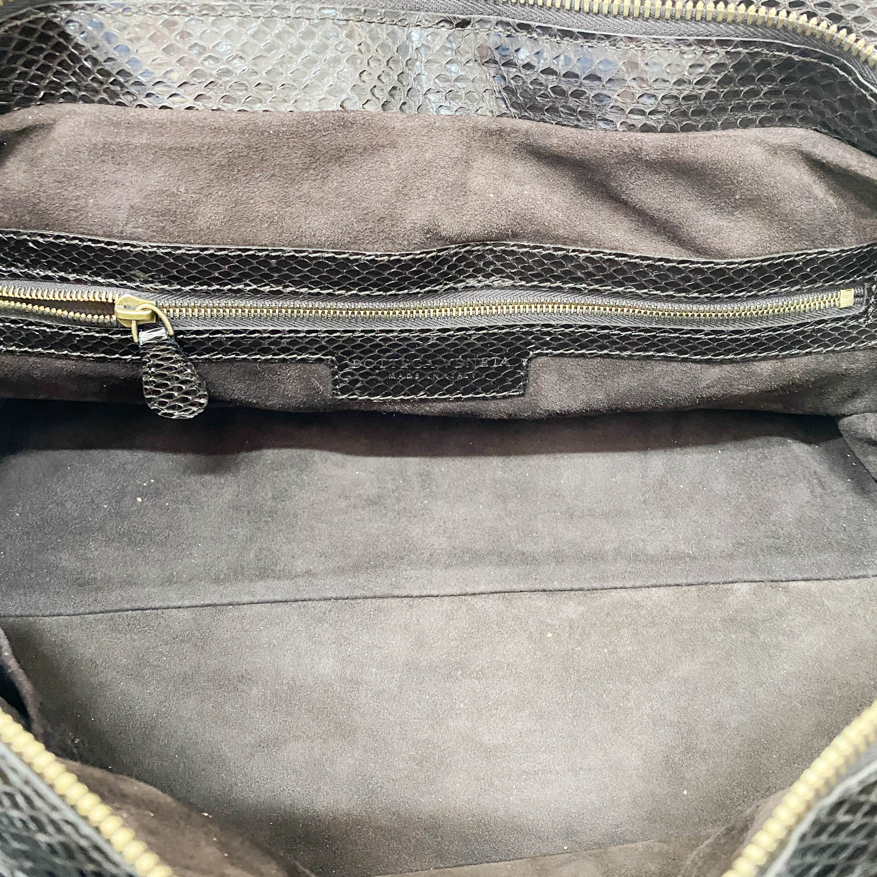 Limited Edition Intrecciato Gold Leather Shoulder Bag