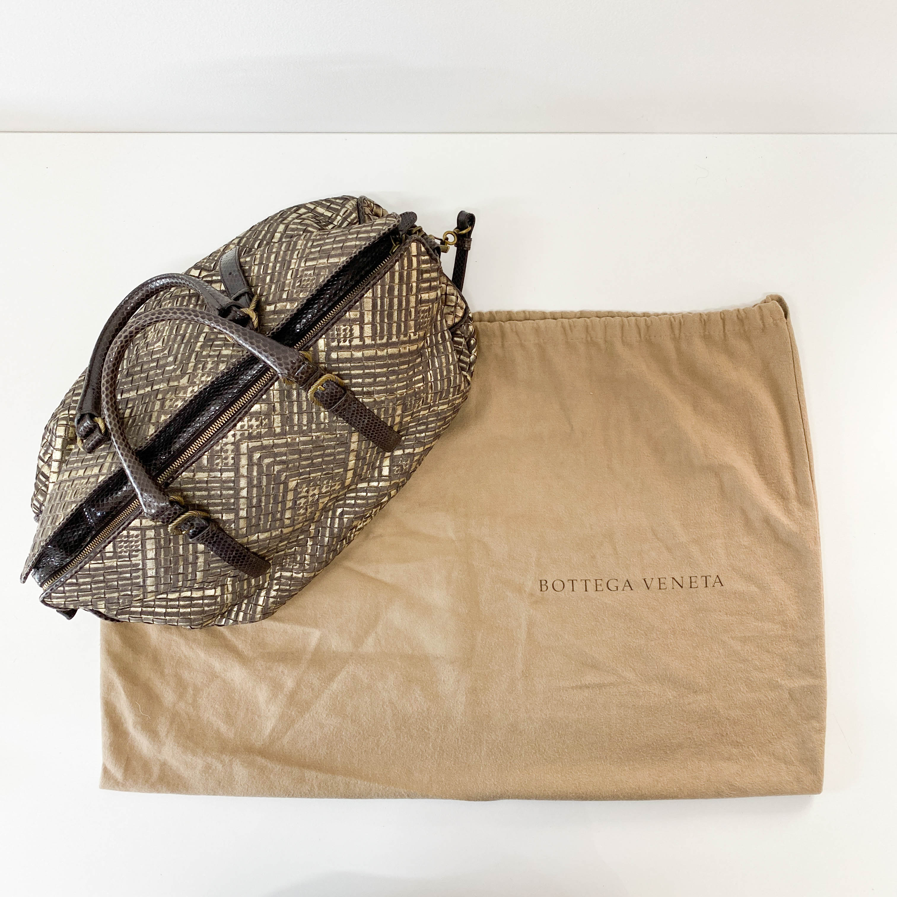 Limited Edition Intrecciato Gold Leather Shoulder Bag