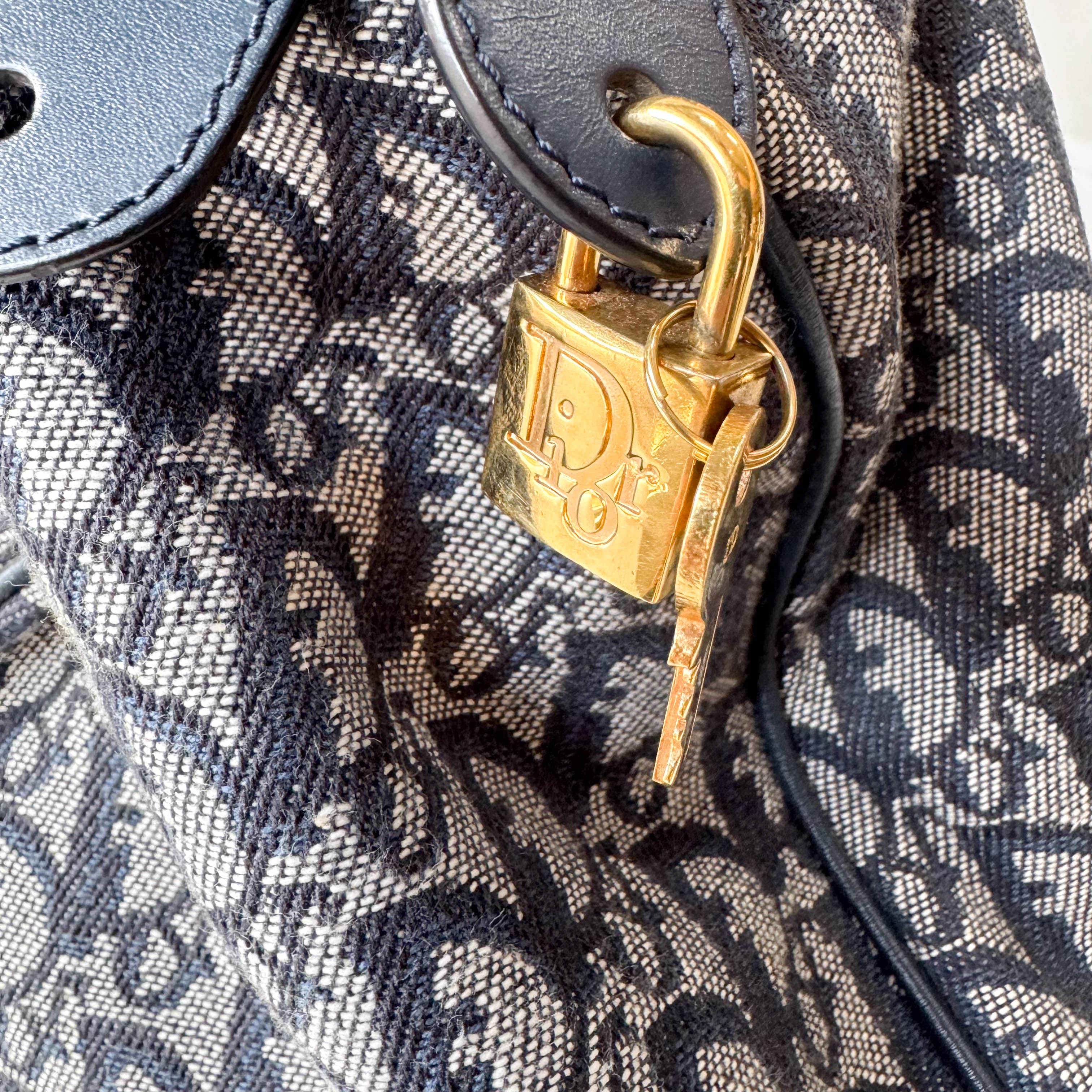 Trotter Boston Navy Oblique Tweed Shoulder Bag