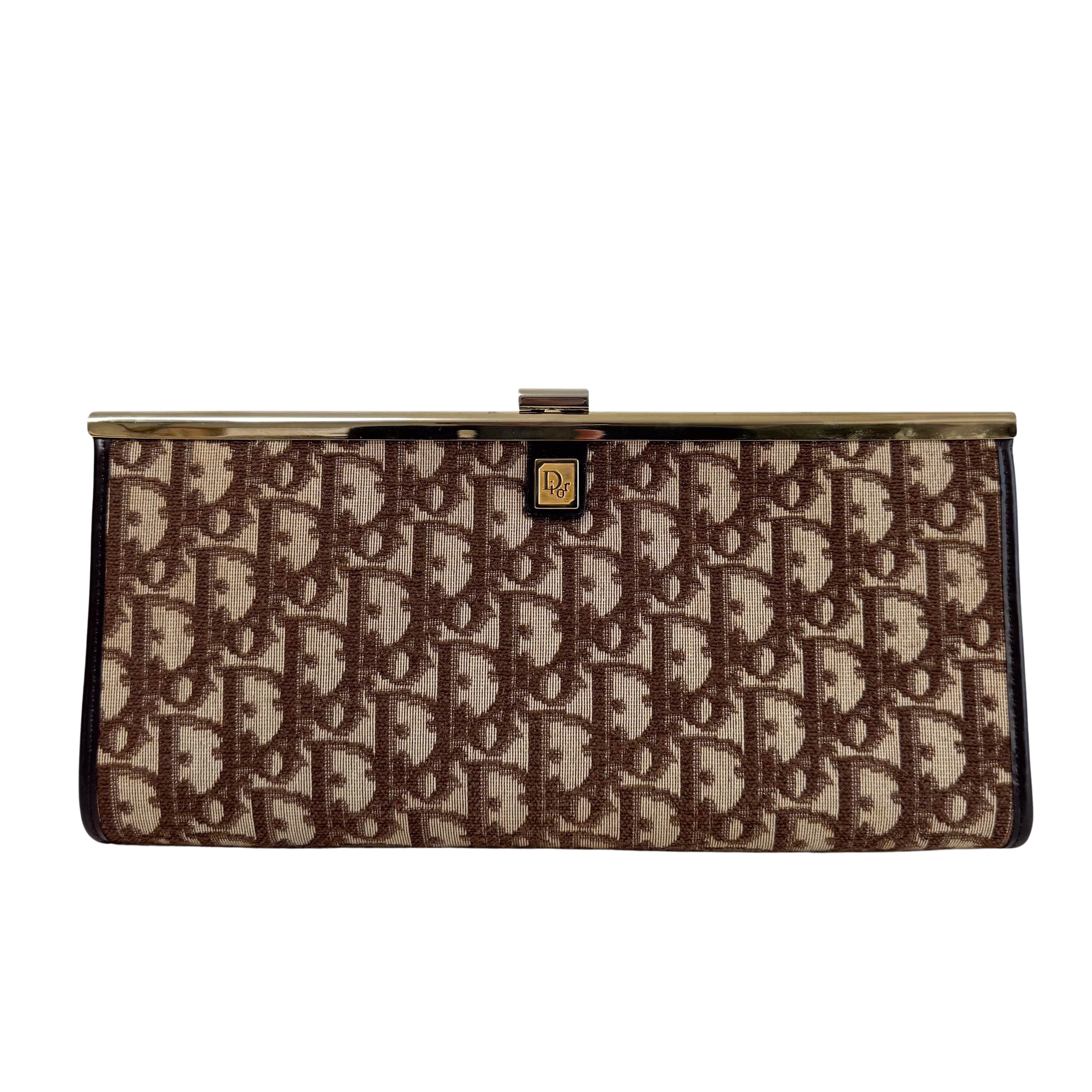 Trotter Brown Canvas Cluth Bag