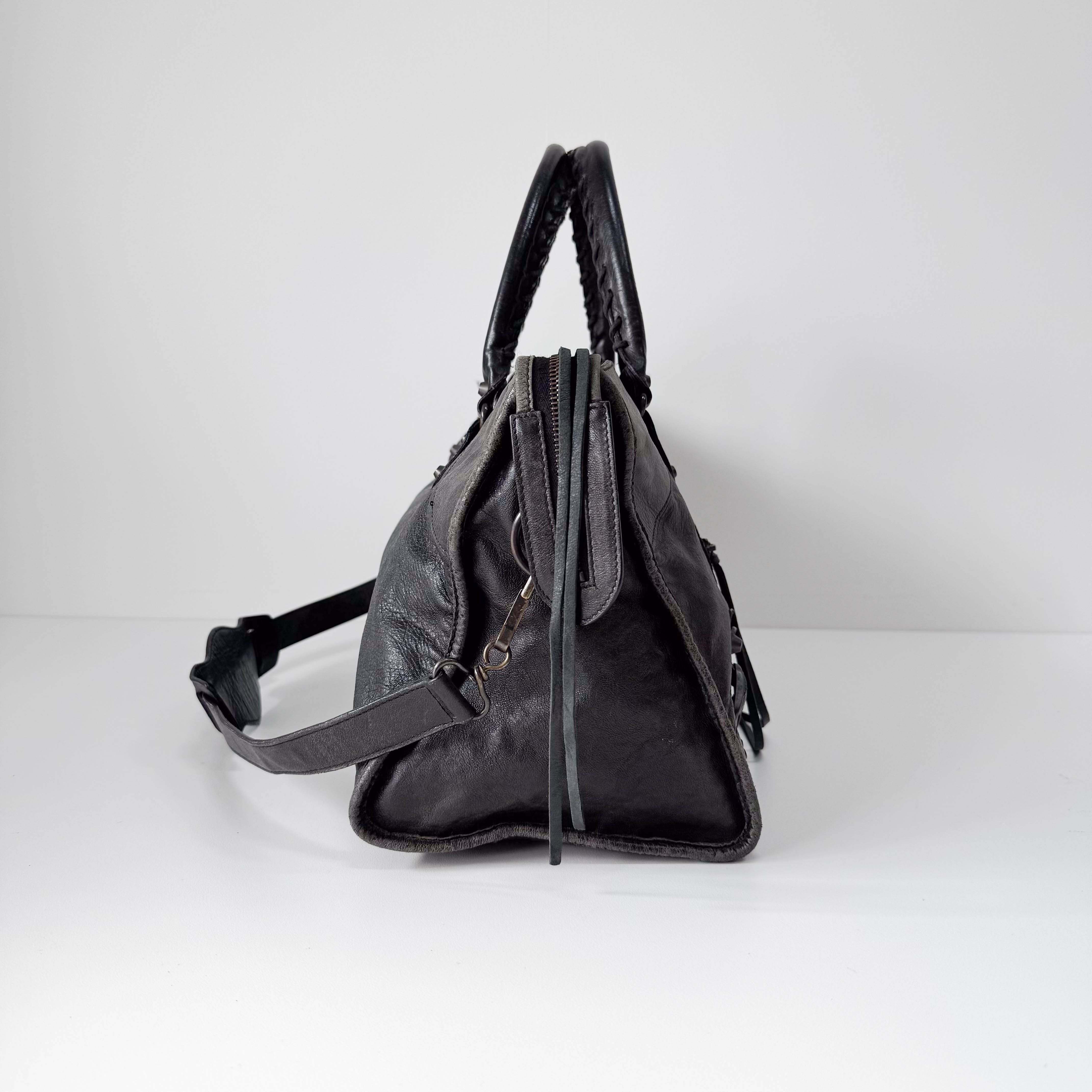 The City Grey Leather Hand bag