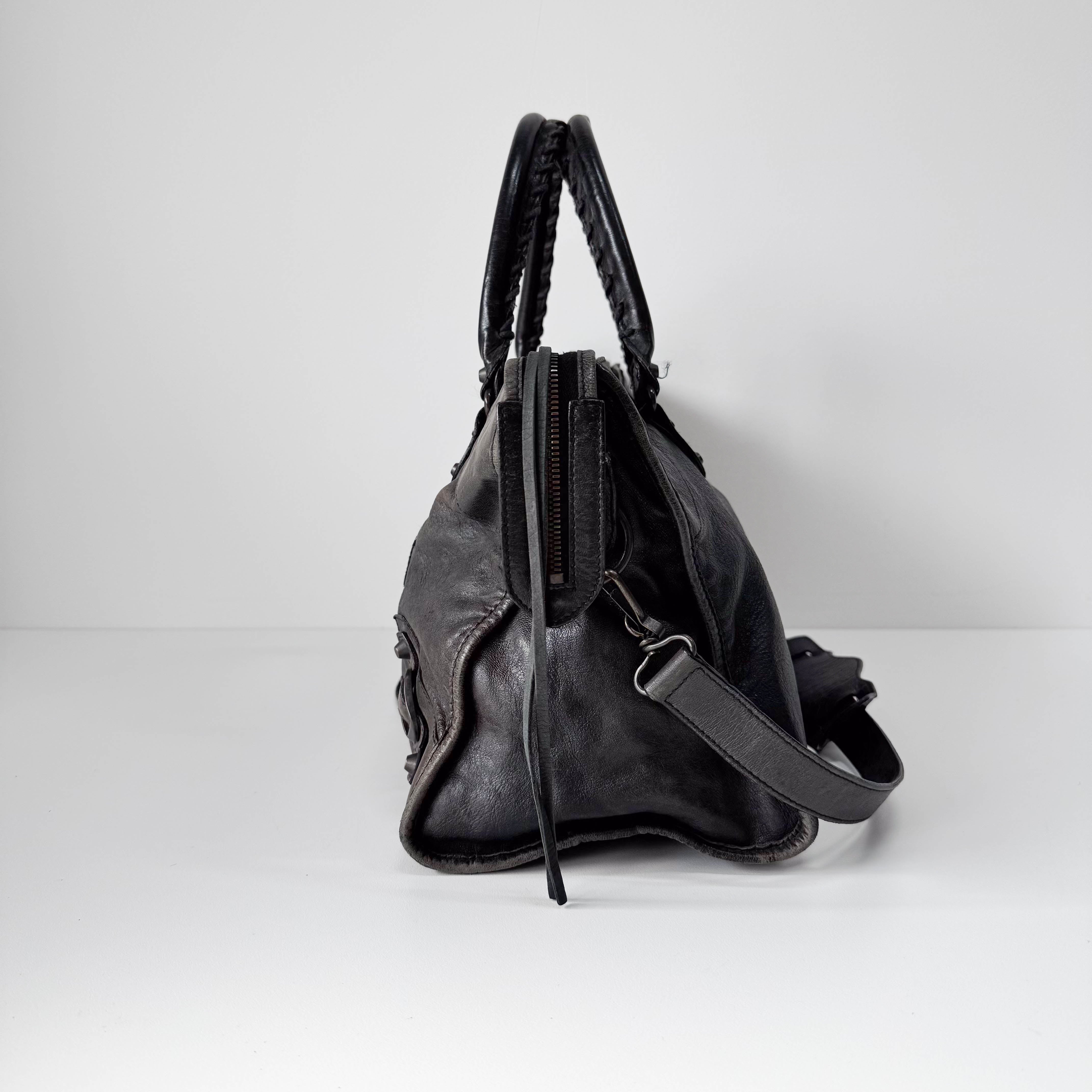 The City Grey Leather Hand bag