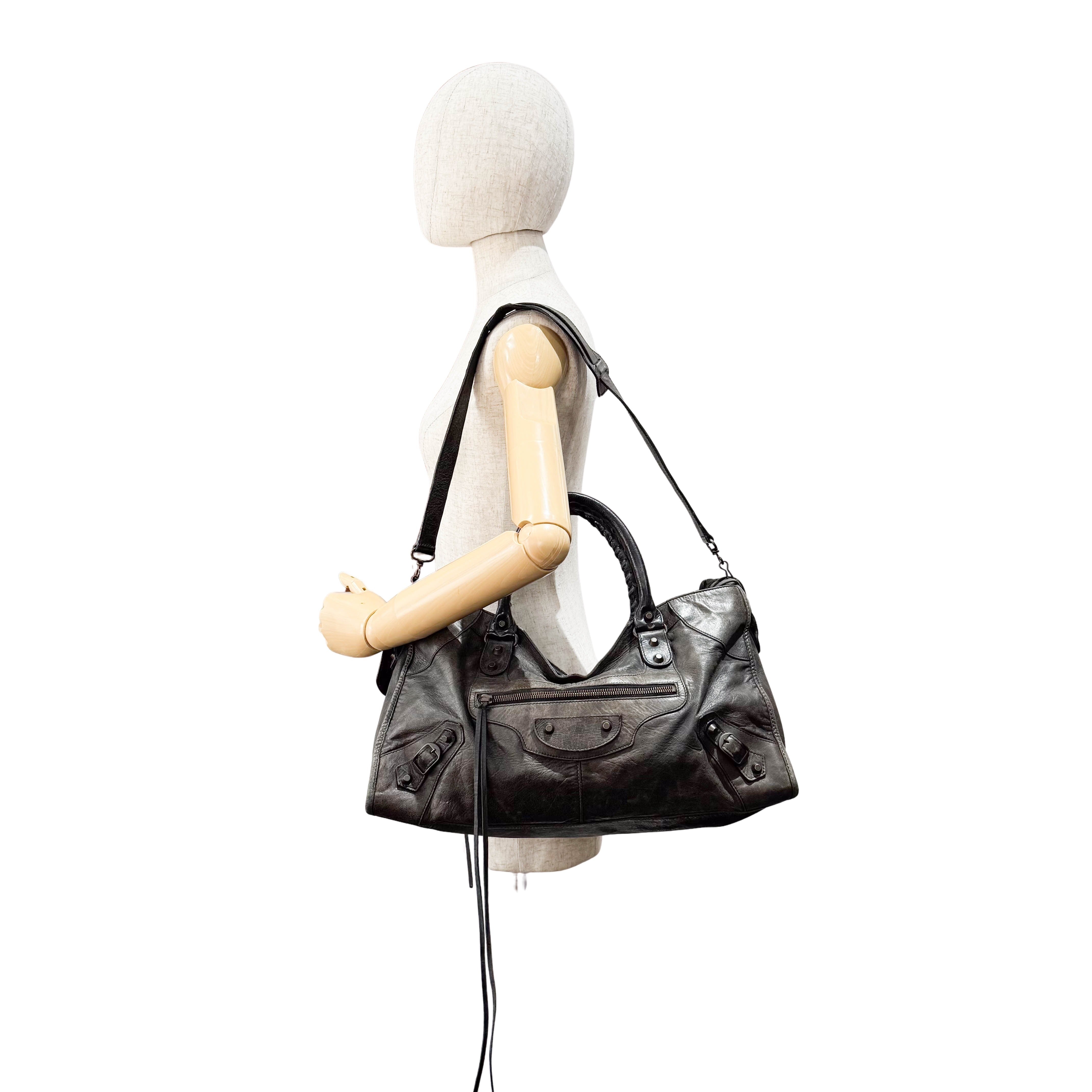 The City Grey Leather Hand bag