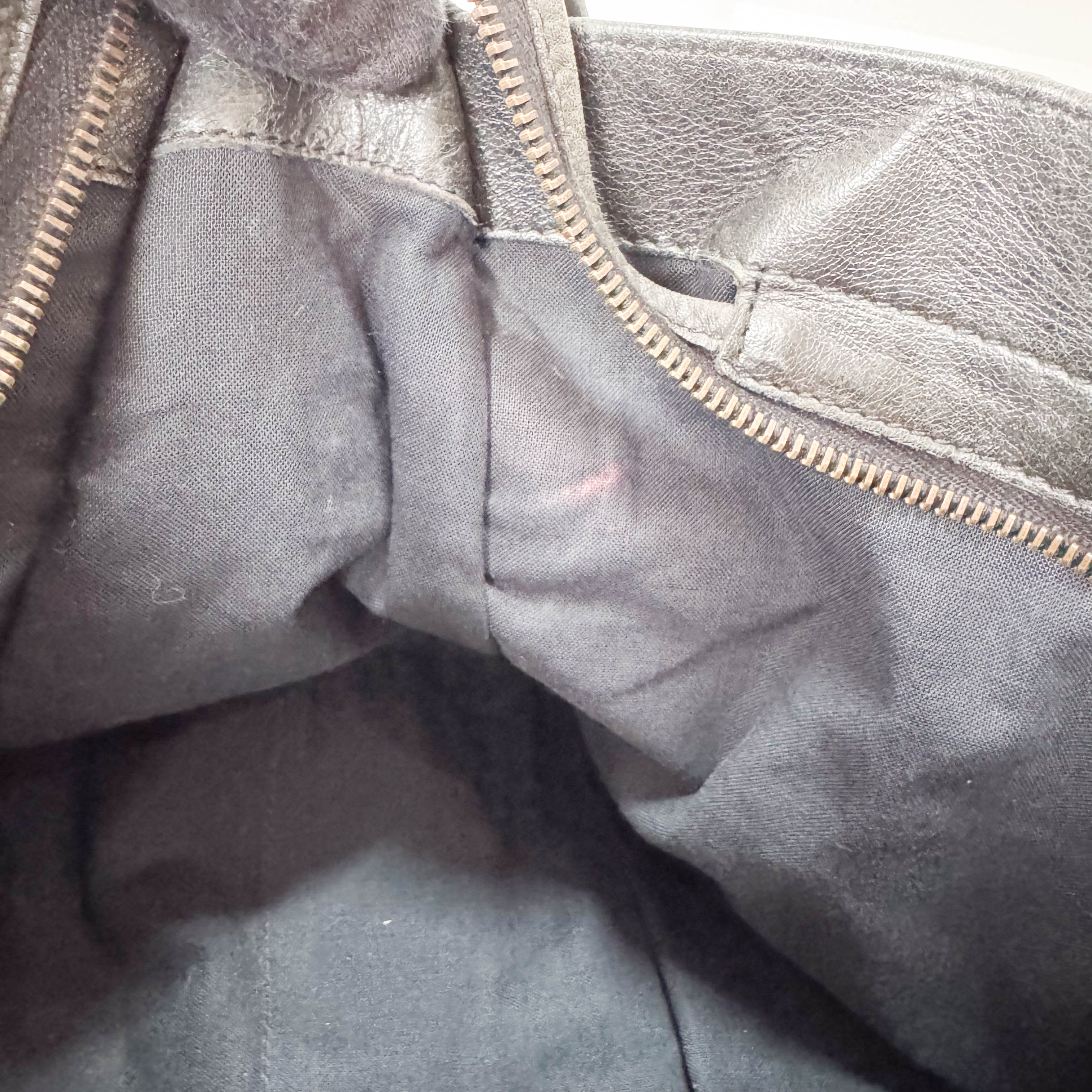 The City Grey Leather Hand bag